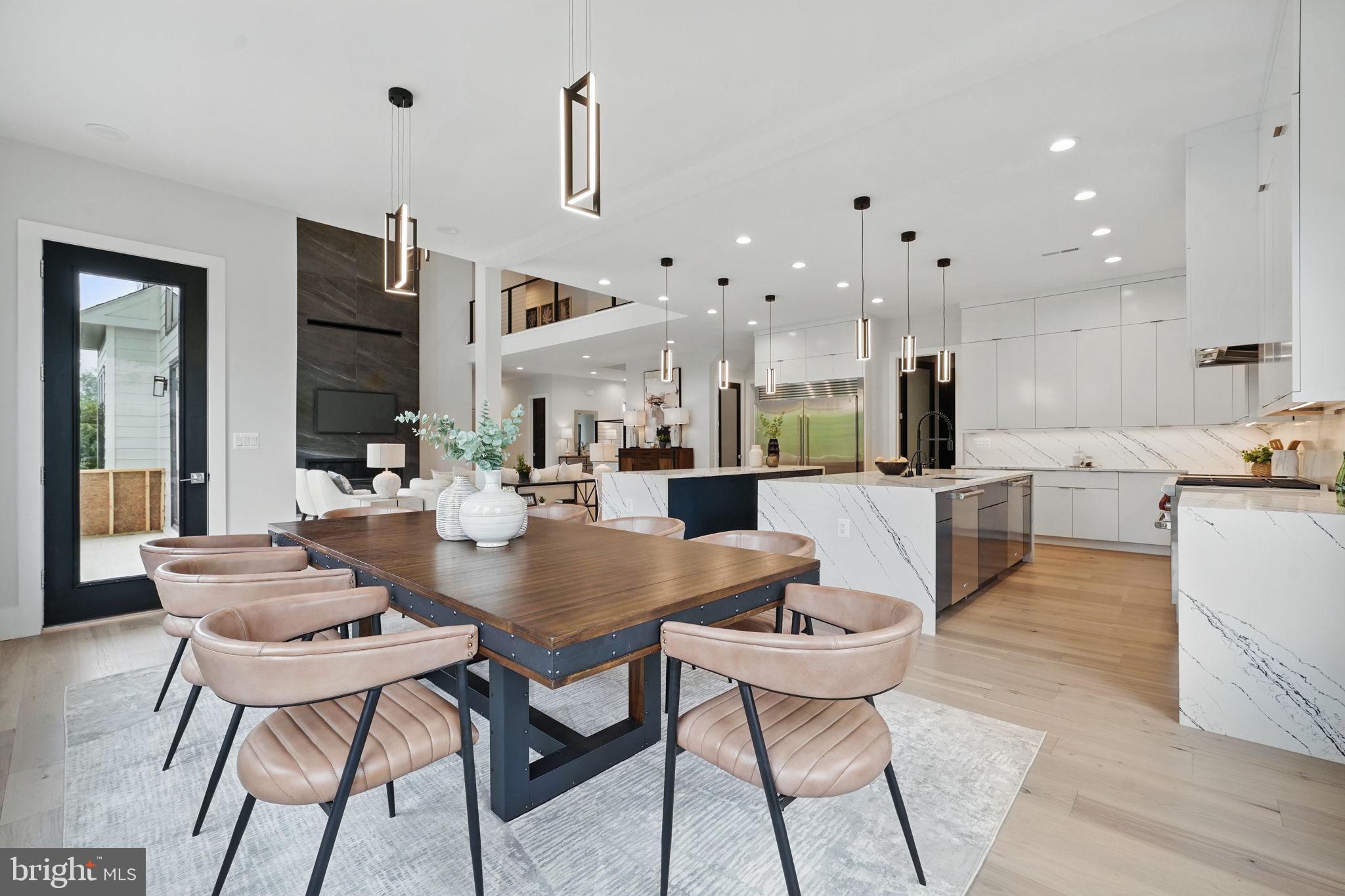 ROSEMONT - Residential