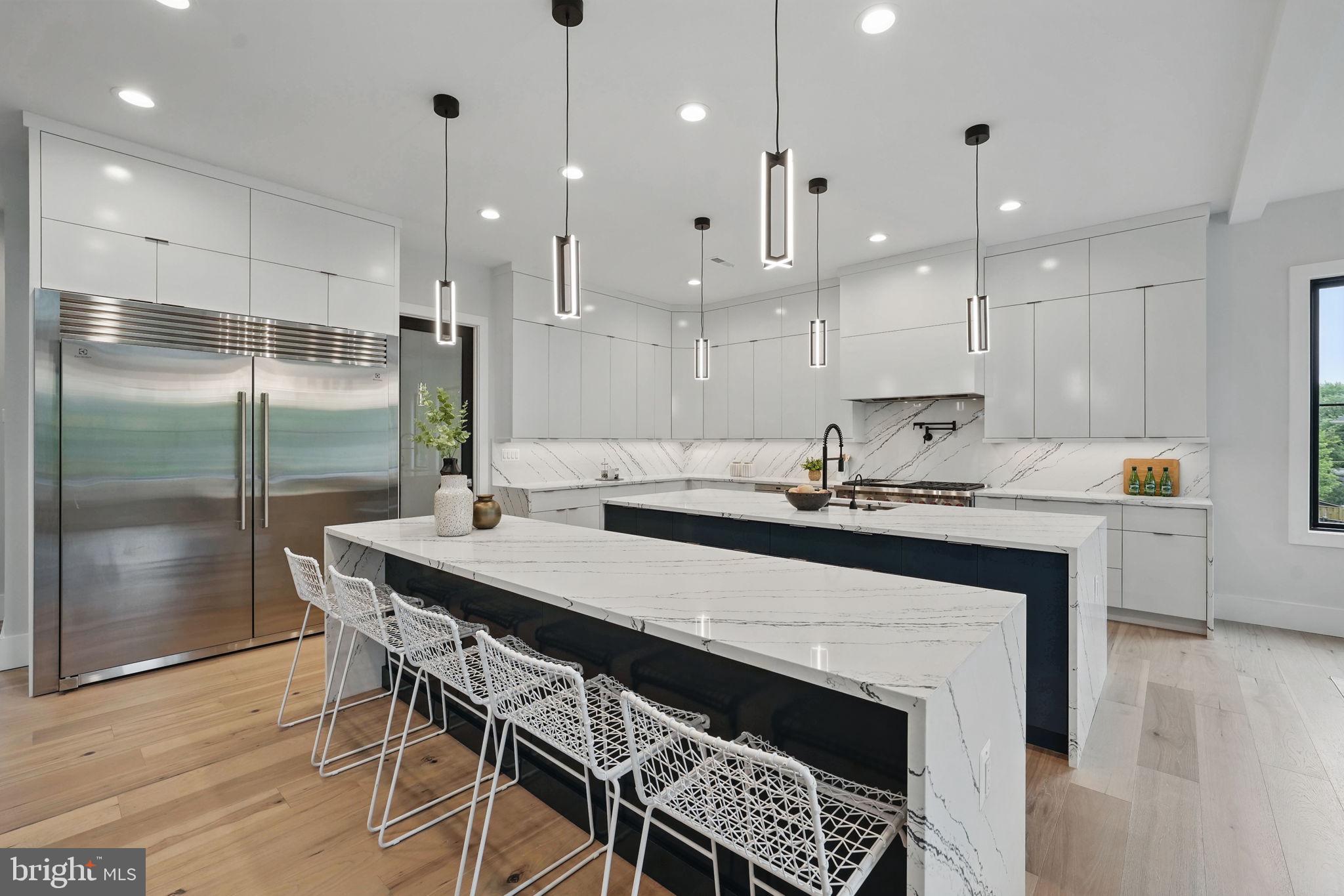 ROSEMONT - Residential