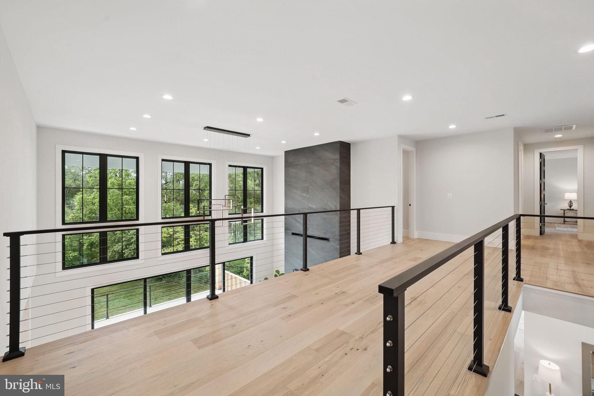 ROSEMONT - Residential