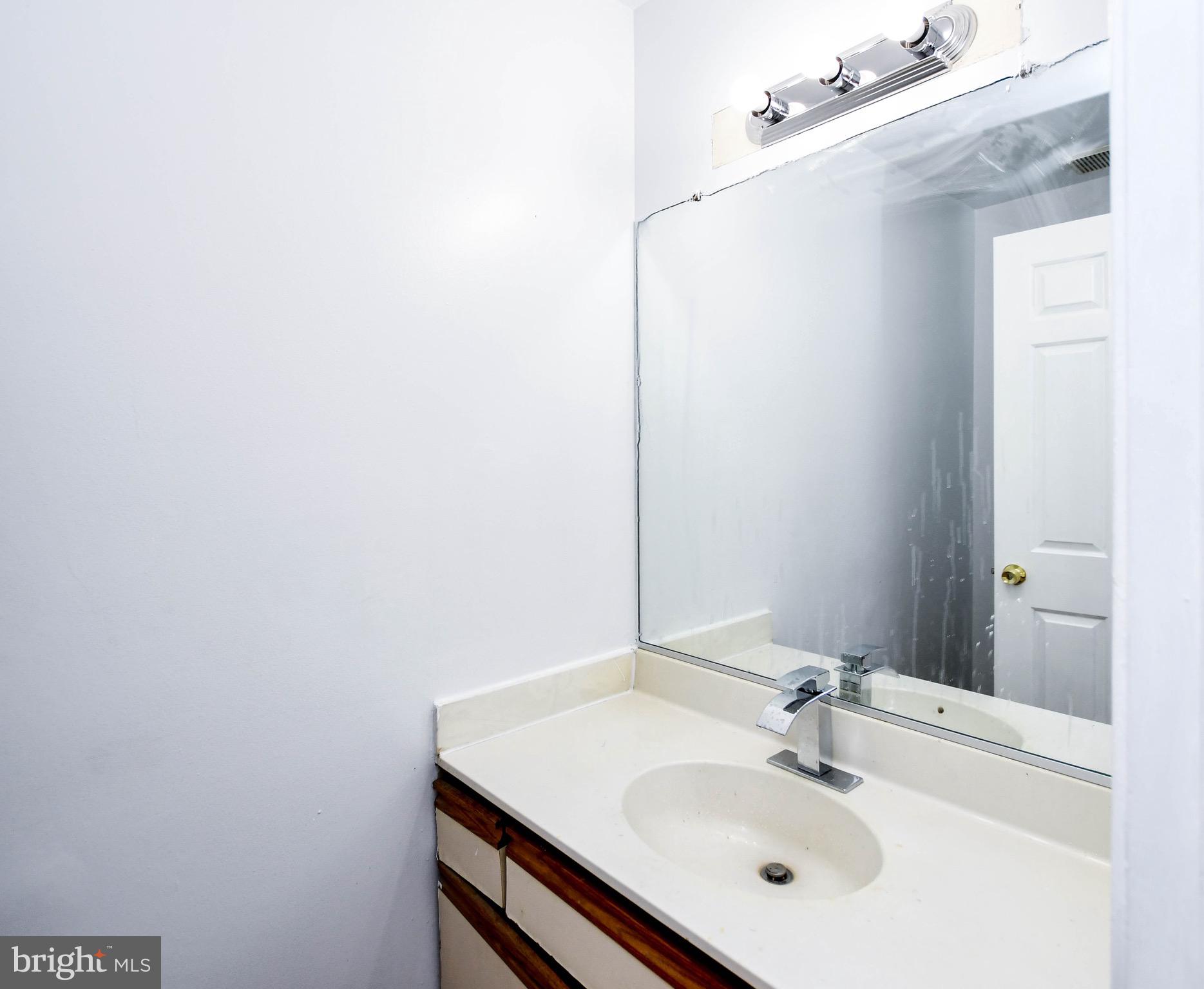 VILLAGES OF MARLBOROUGH - Residential Lease