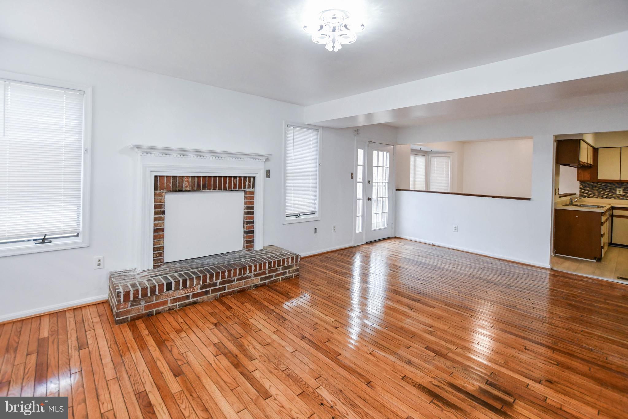 VILLAGES OF MARLBOROUGH - Residential Lease