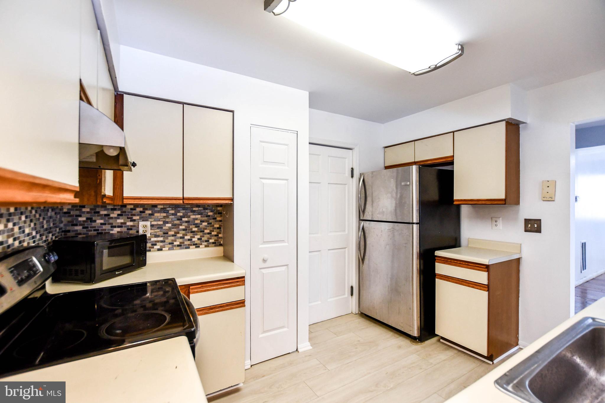 VILLAGES OF MARLBOROUGH - Residential Lease