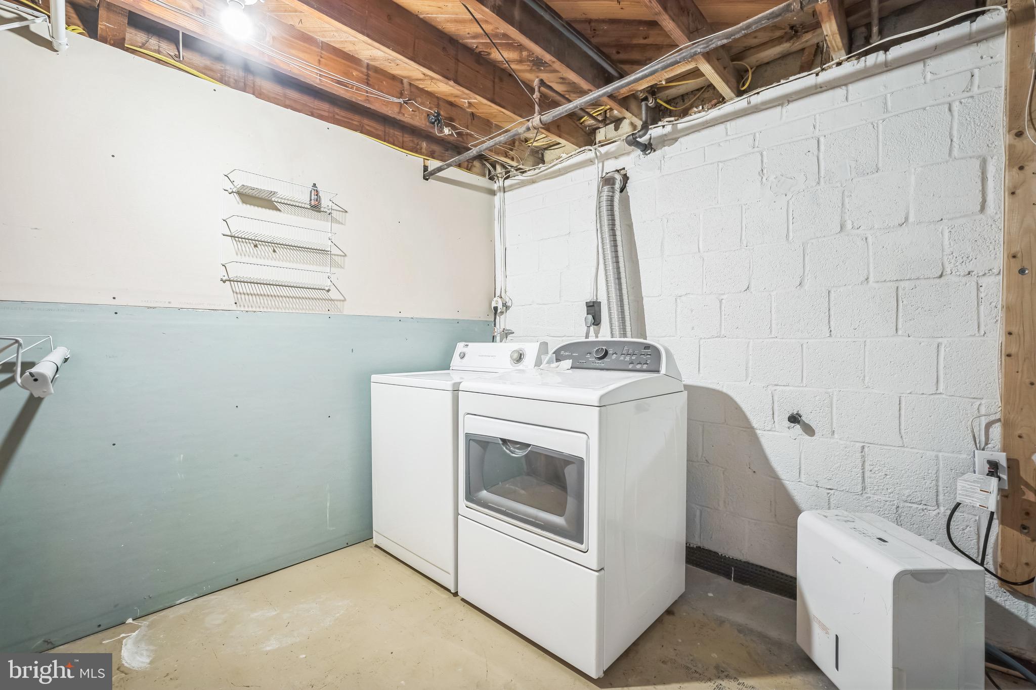 WARWICK VILLAGE - Residential Lease