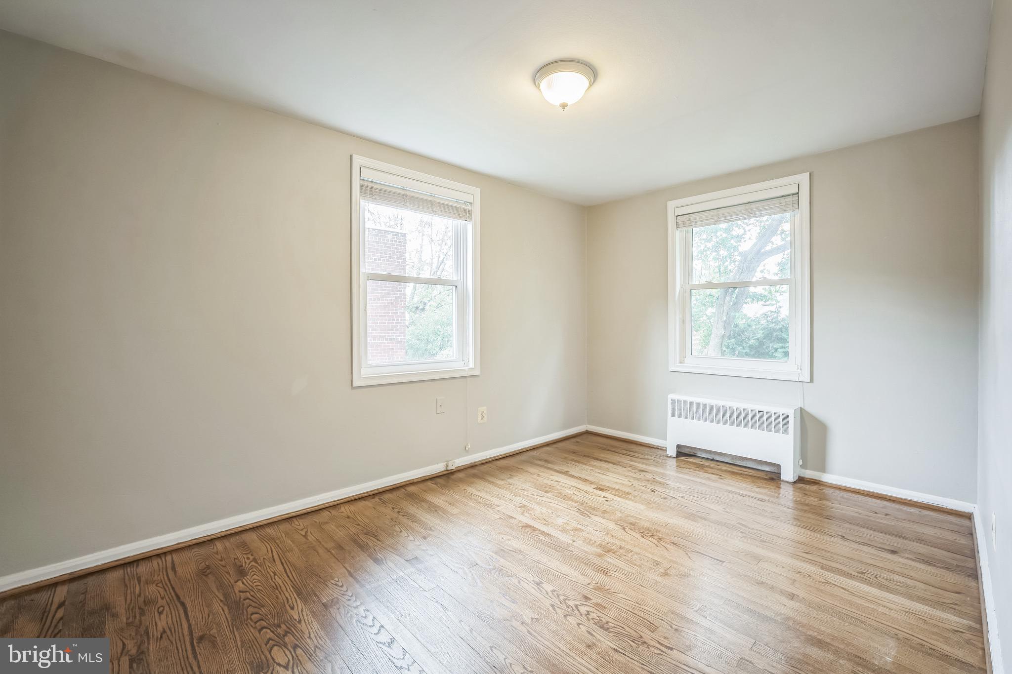 WARWICK VILLAGE - Residential Lease