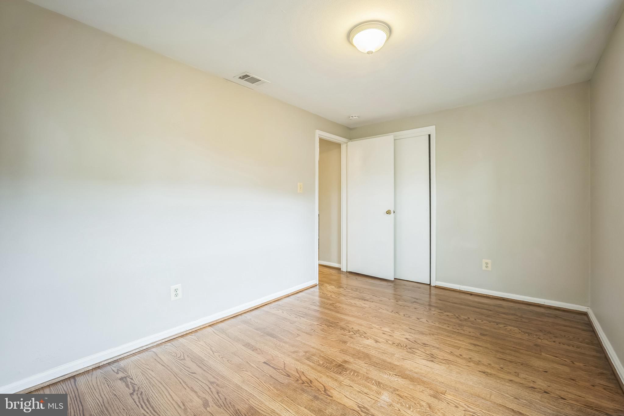 WARWICK VILLAGE - Residential Lease