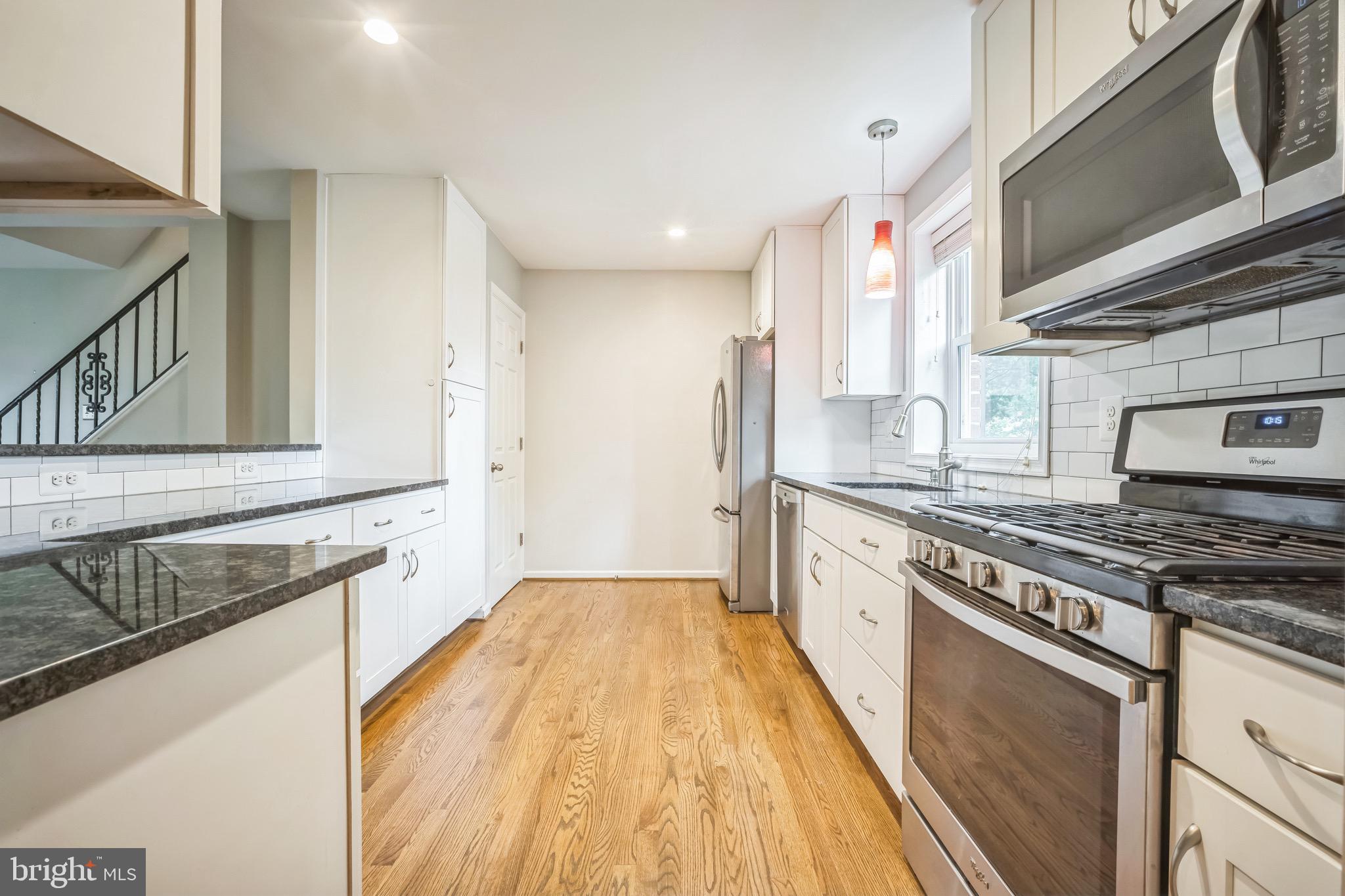 WARWICK VILLAGE - Residential Lease