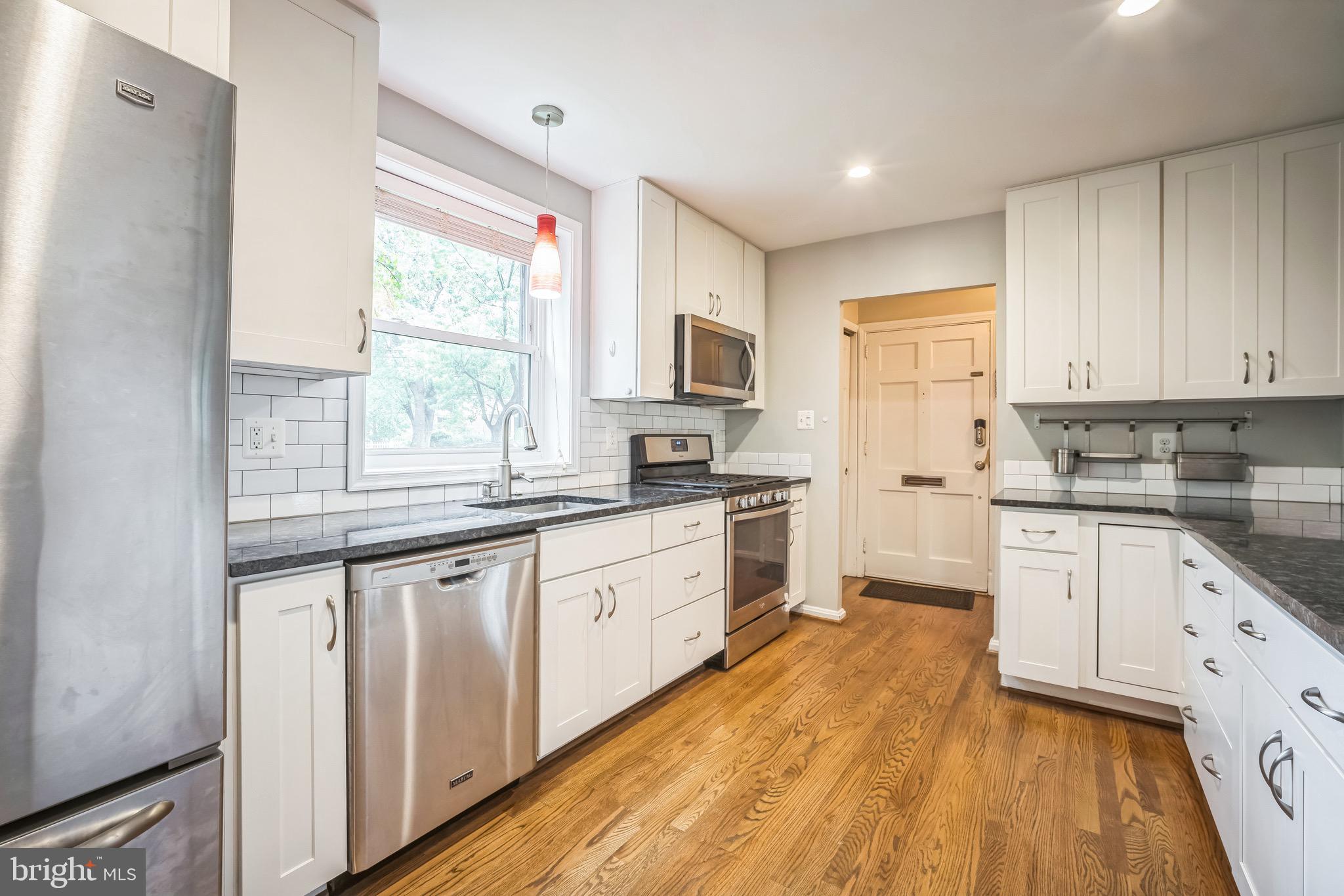 WARWICK VILLAGE - Residential Lease