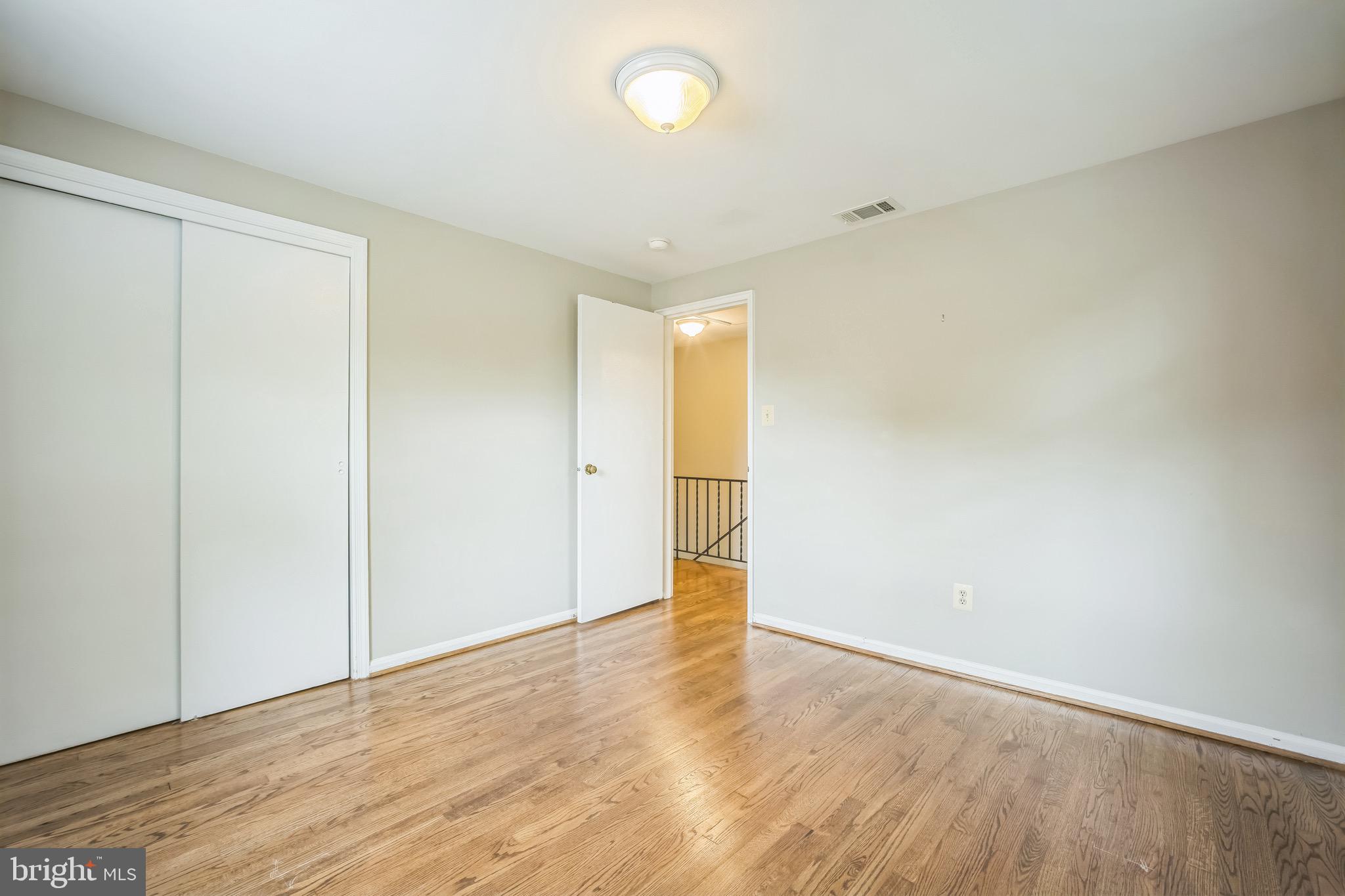 WARWICK VILLAGE - Residential Lease