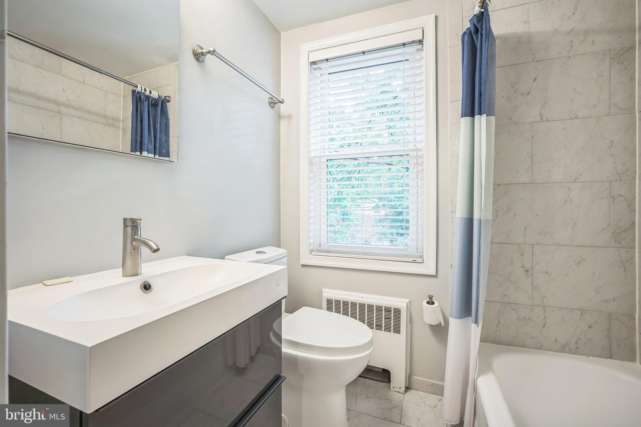 WARWICK VILLAGE - Residential Lease