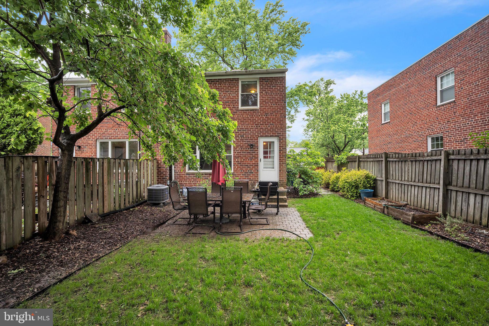 WARWICK VILLAGE - Residential Lease