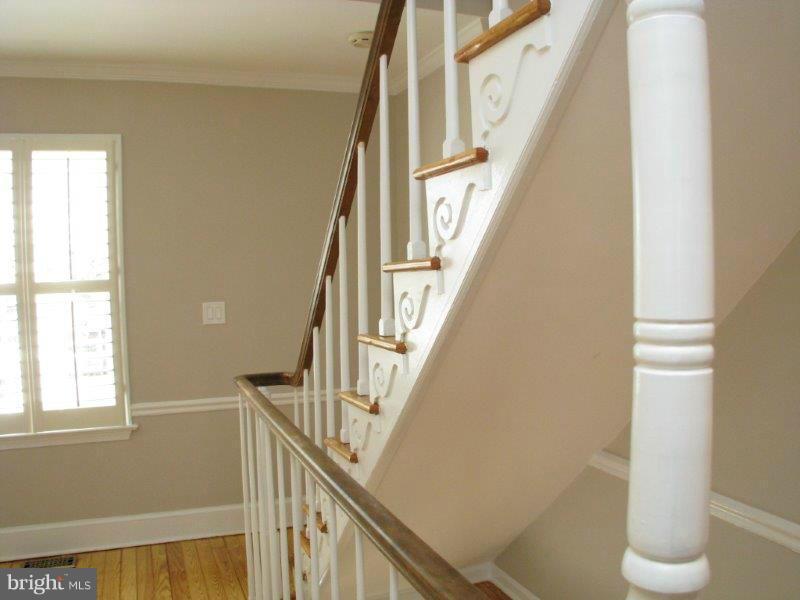 OLD TOWN - Residential Lease