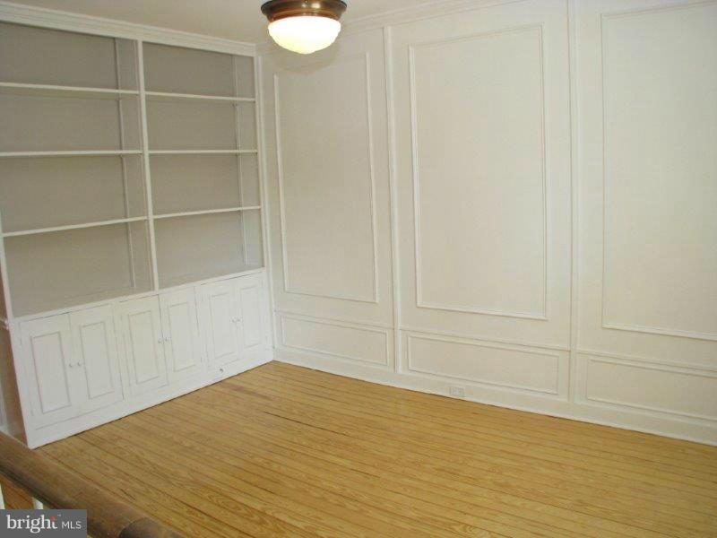 OLD TOWN - Residential Lease