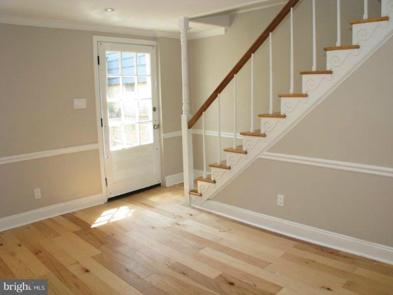 OLD TOWN - Residential Lease