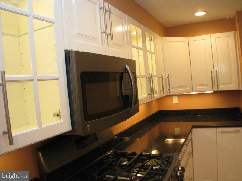 OLD TOWN - Residential Lease