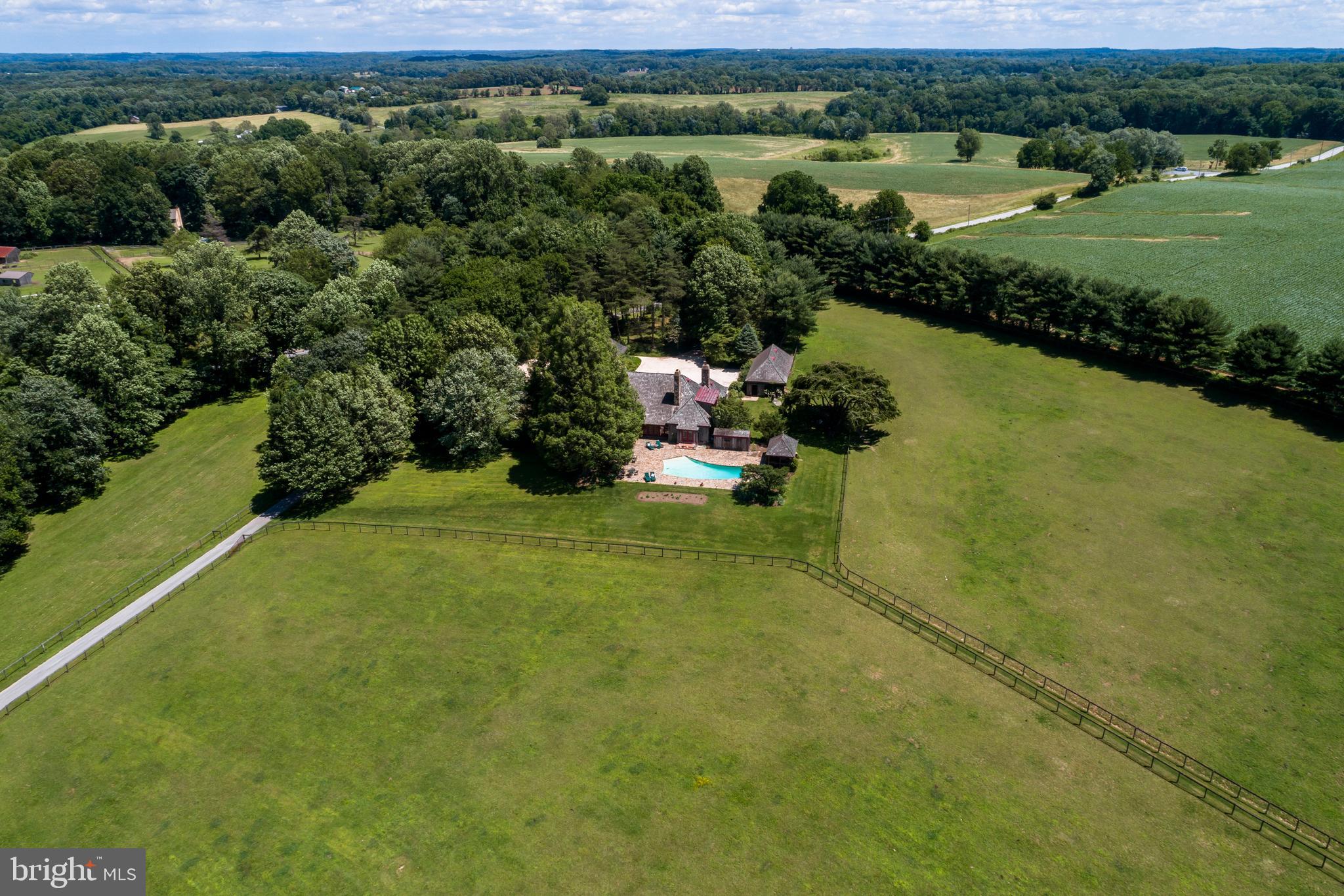 CHESHIRE HUNT - Residential