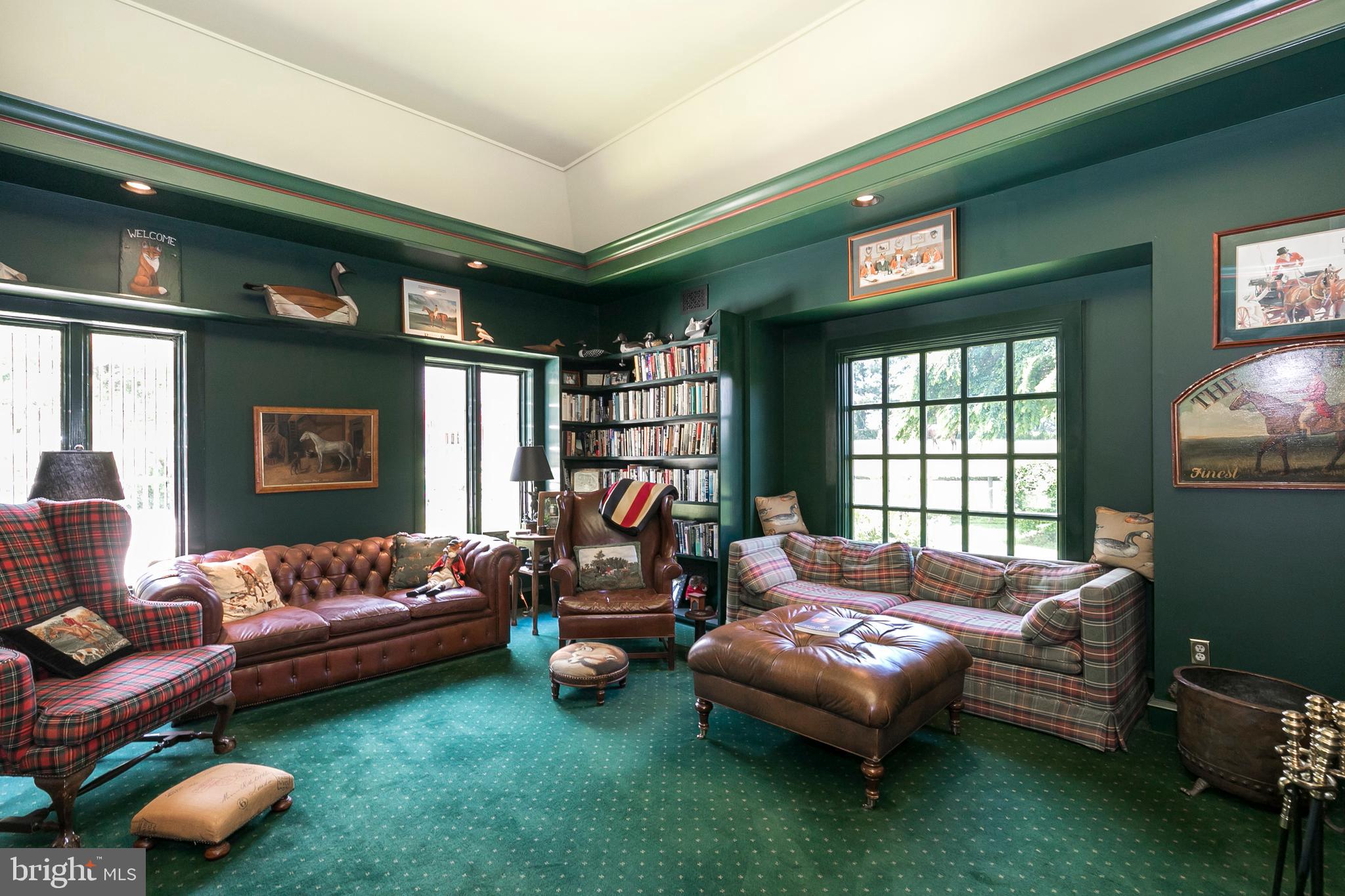 CHESHIRE HUNT - Residential