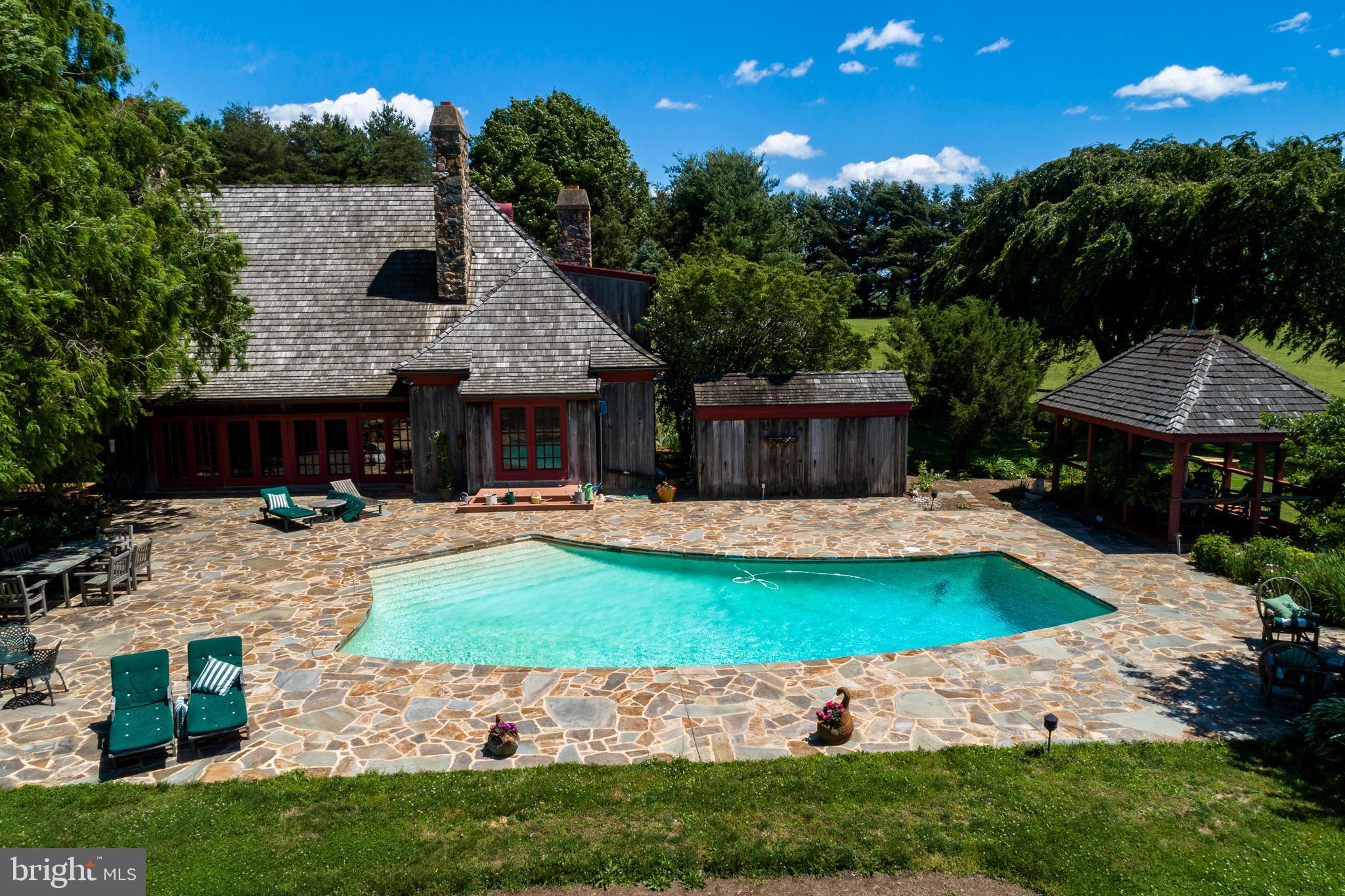 CHESHIRE HUNT - Residential