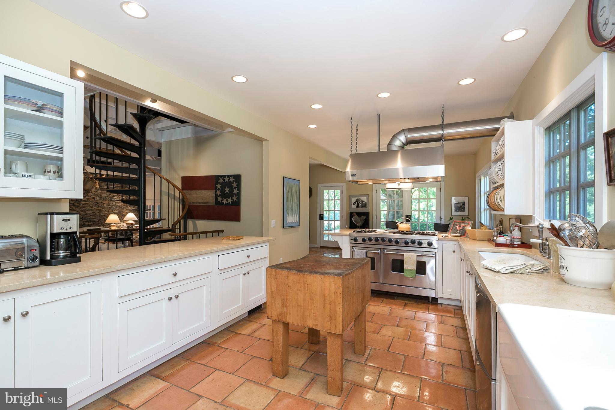 CHESHIRE HUNT - Residential