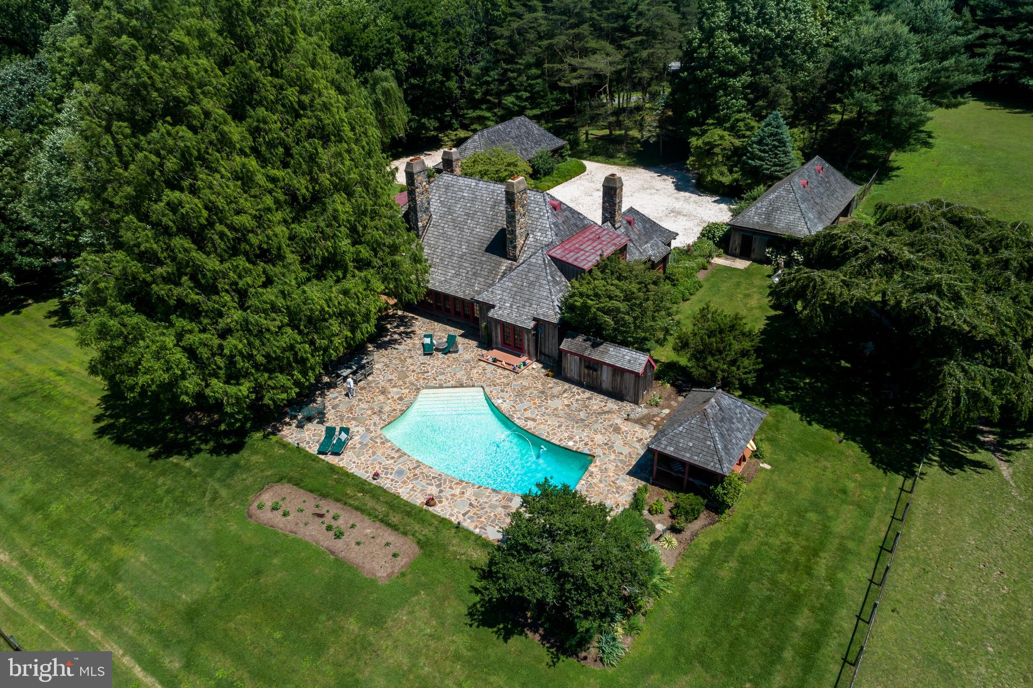 CHESHIRE HUNT - Residential