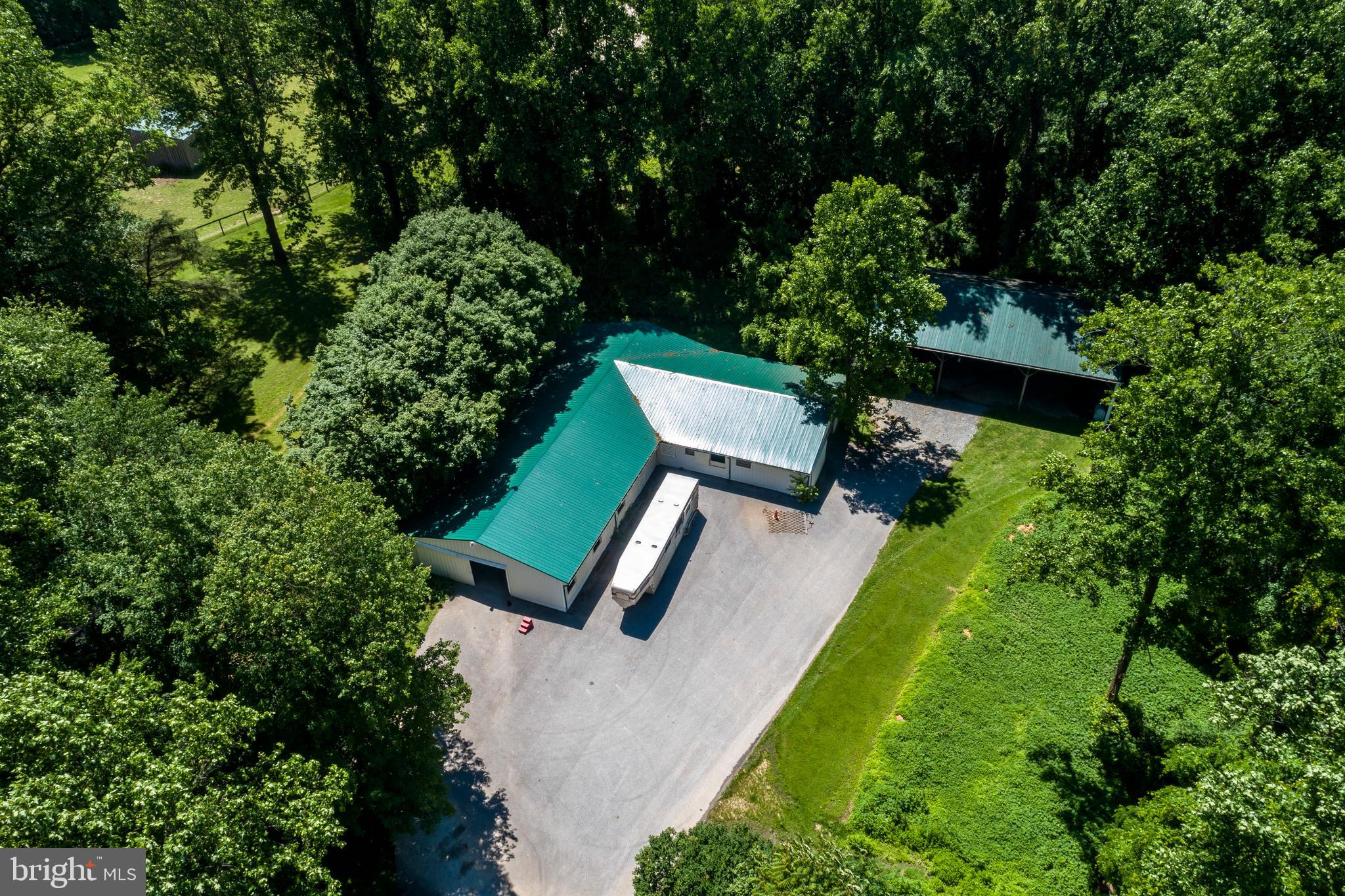 CHESHIRE HUNT - Residential