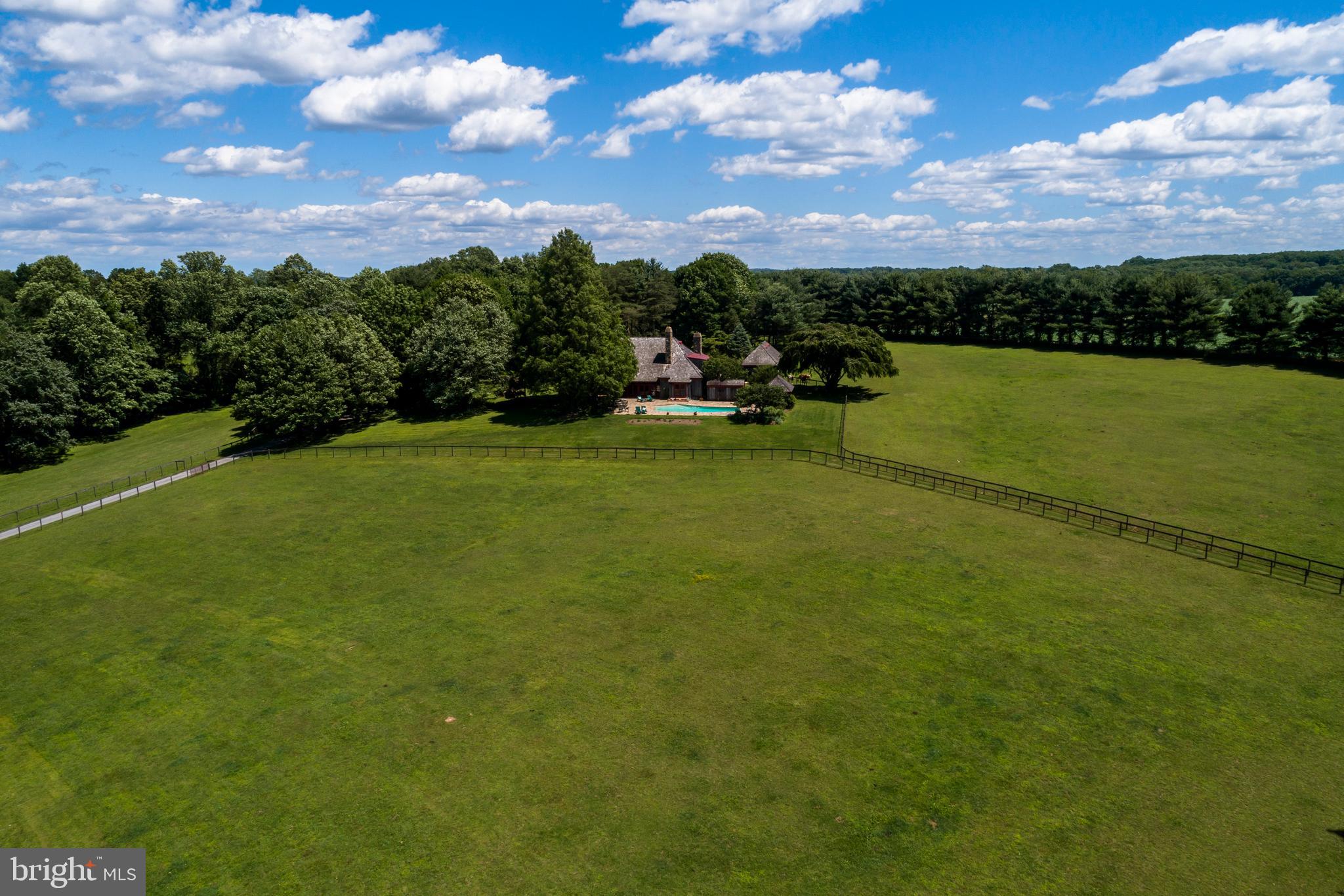 CHESHIRE HUNT - Residential