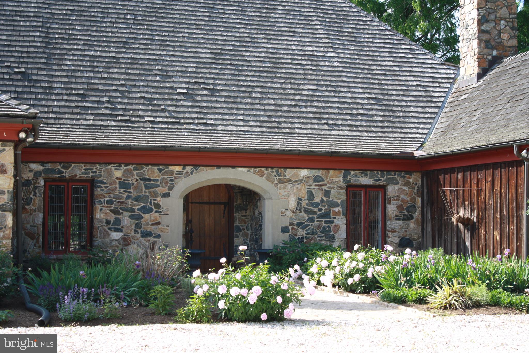 CHESHIRE HUNT - Residential