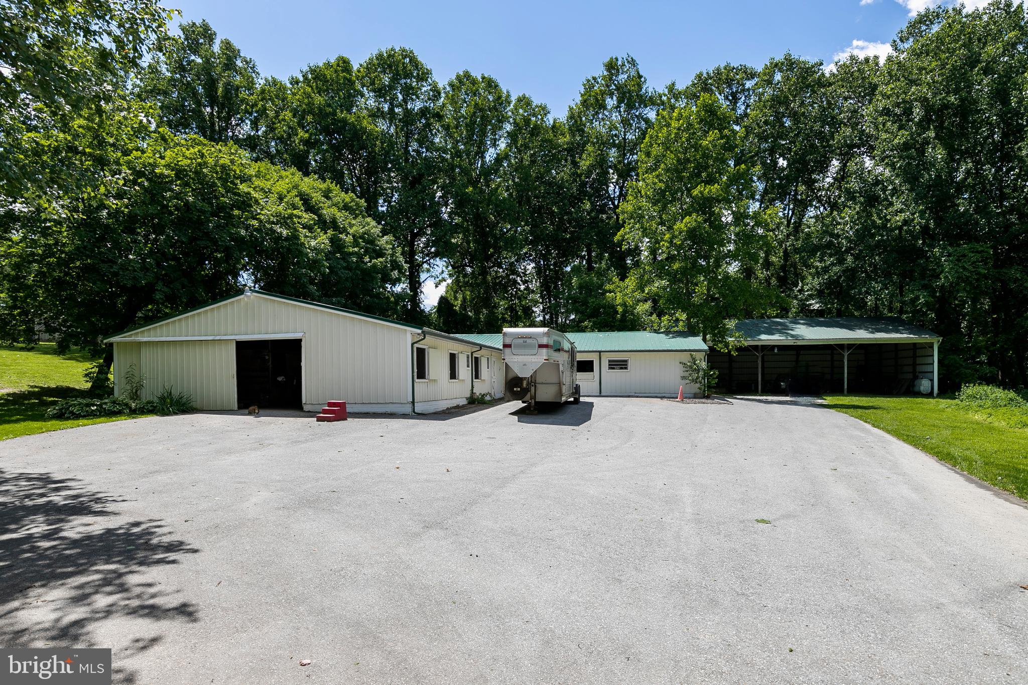 CHESHIRE HUNT - Residential