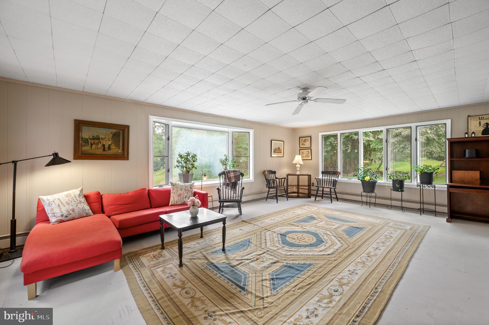 VALLEY FORGE MTN - Residential