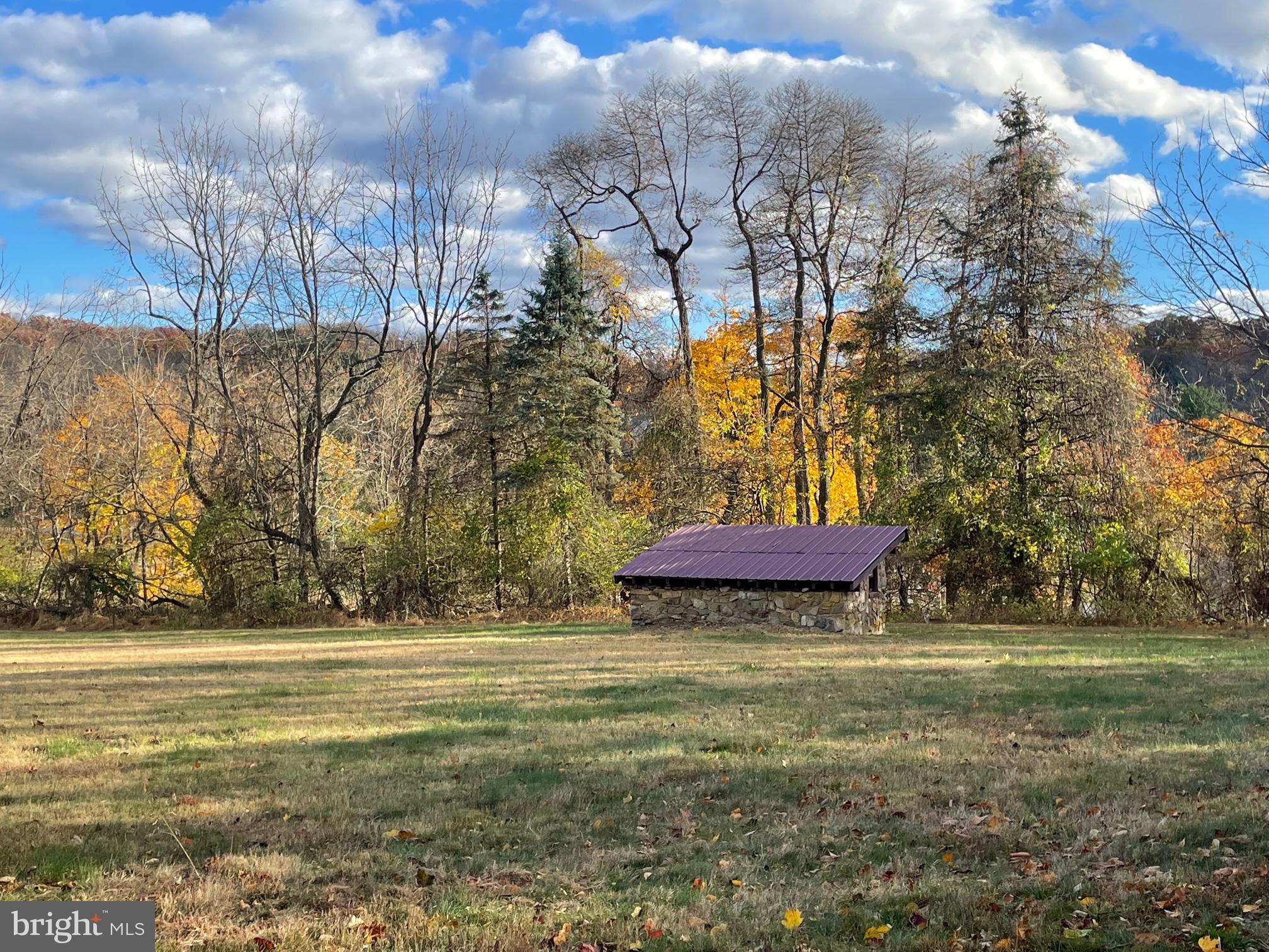VALLEY FORGE MTN - Residential
