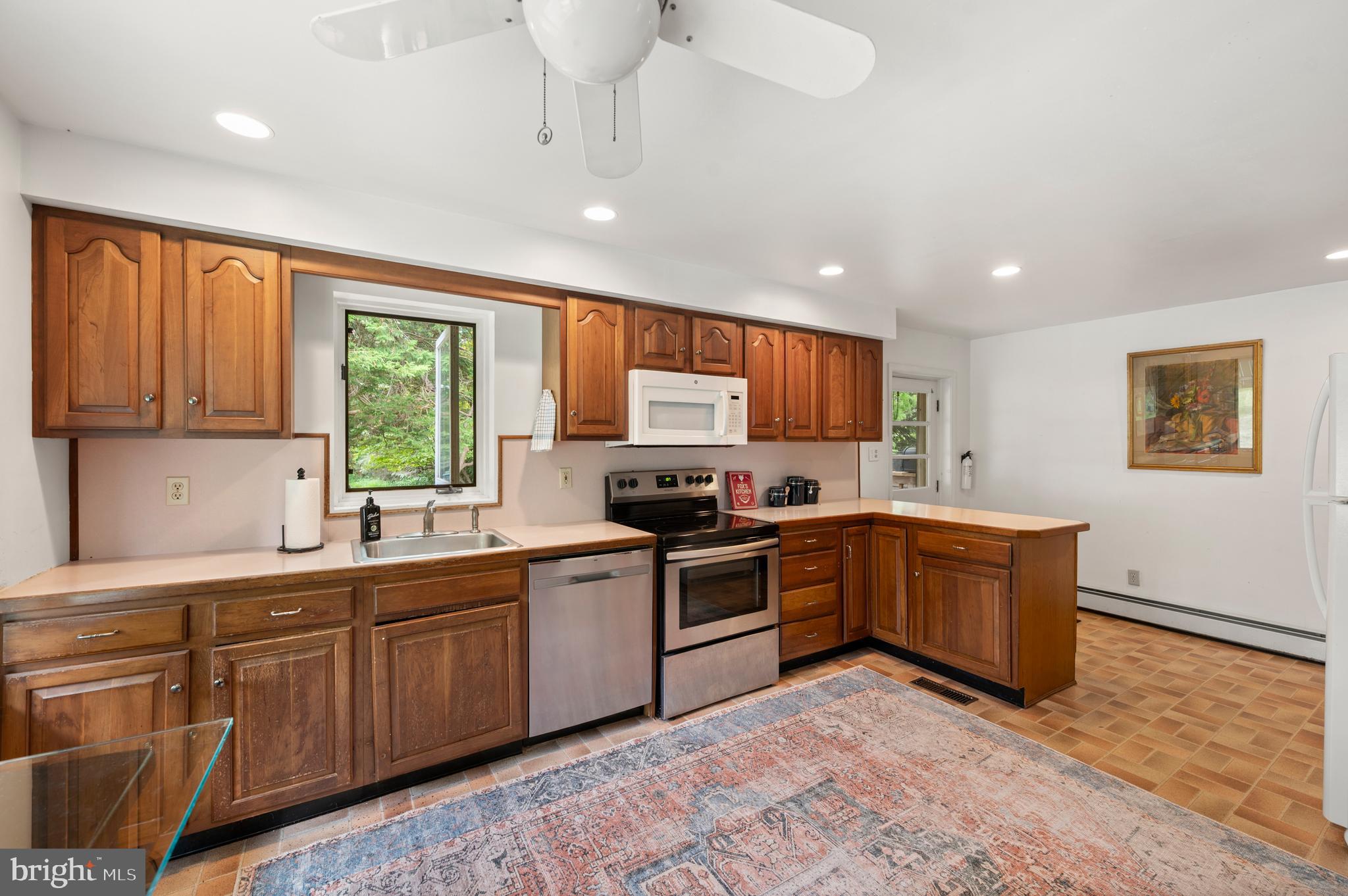 VALLEY FORGE MTN - Residential