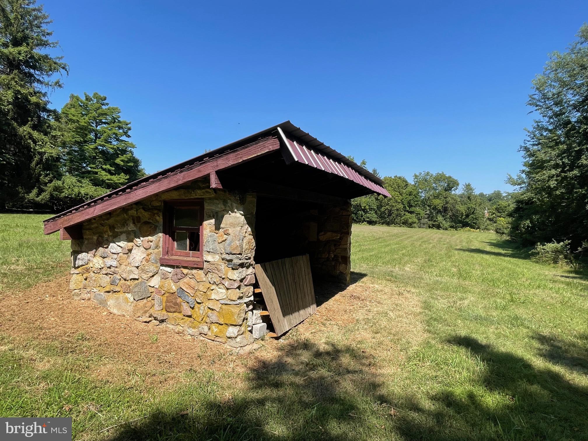 VALLEY FORGE MTN - Residential