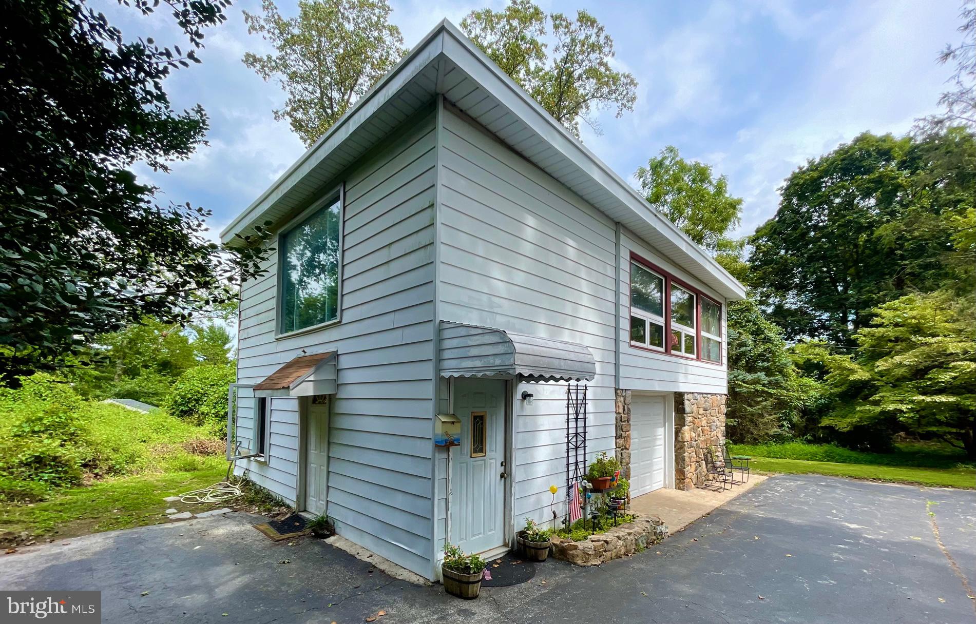 VALLEY FORGE MTN - Residential