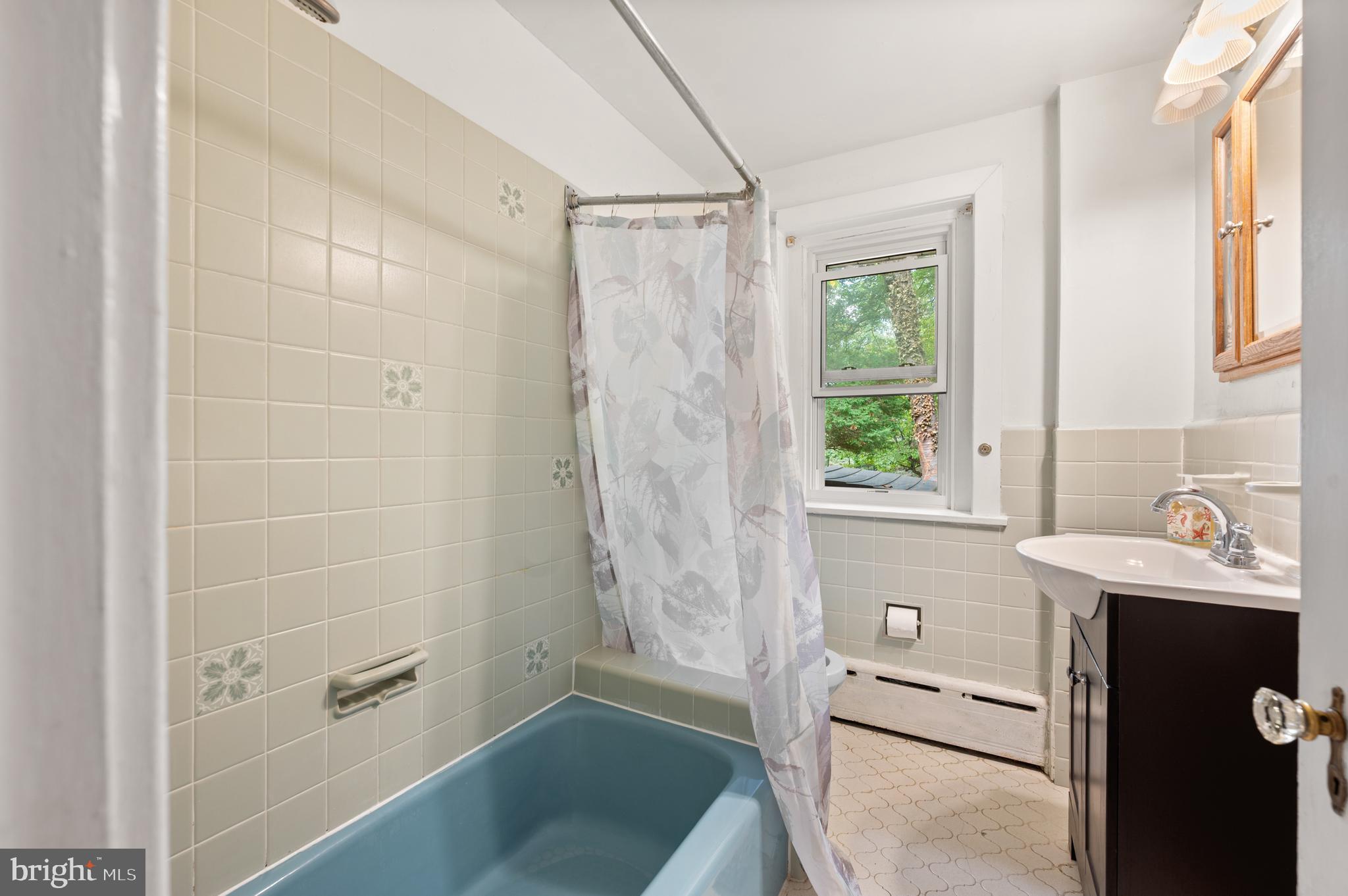 VALLEY FORGE MTN - Residential