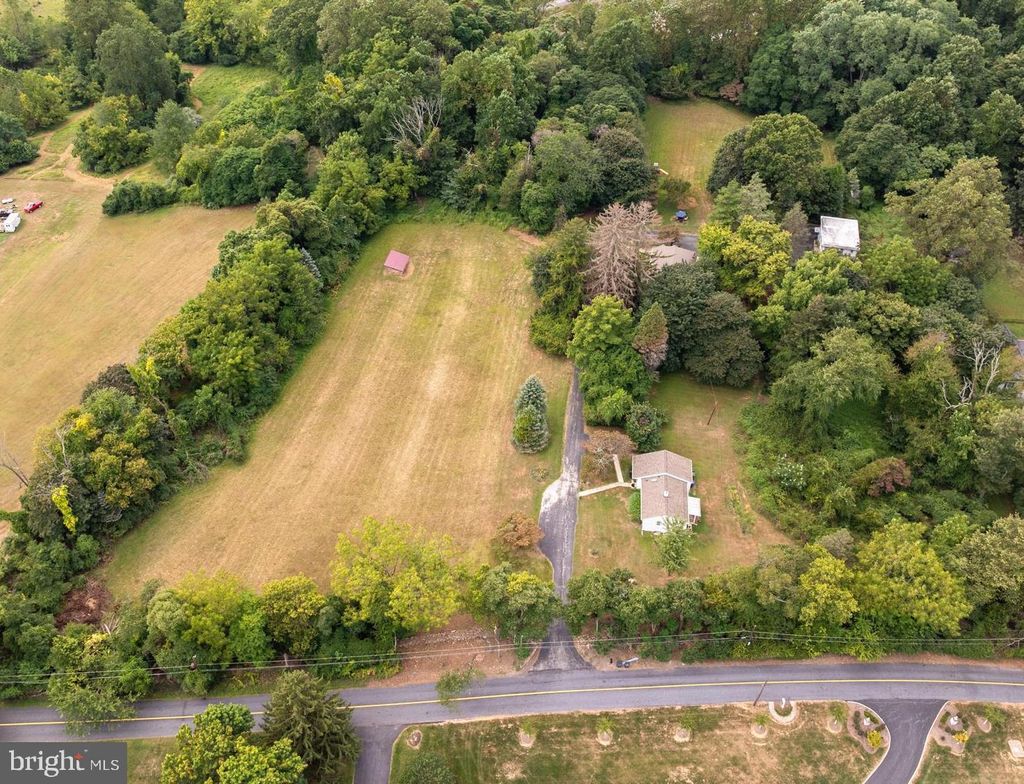 Photo of 120 Diamond Rock Road, PHOENIXVILLE, PA 19460 (MLS # PACT2107370)