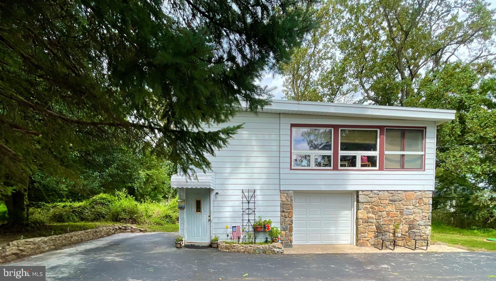 VALLEY FORGE MTN - Residential