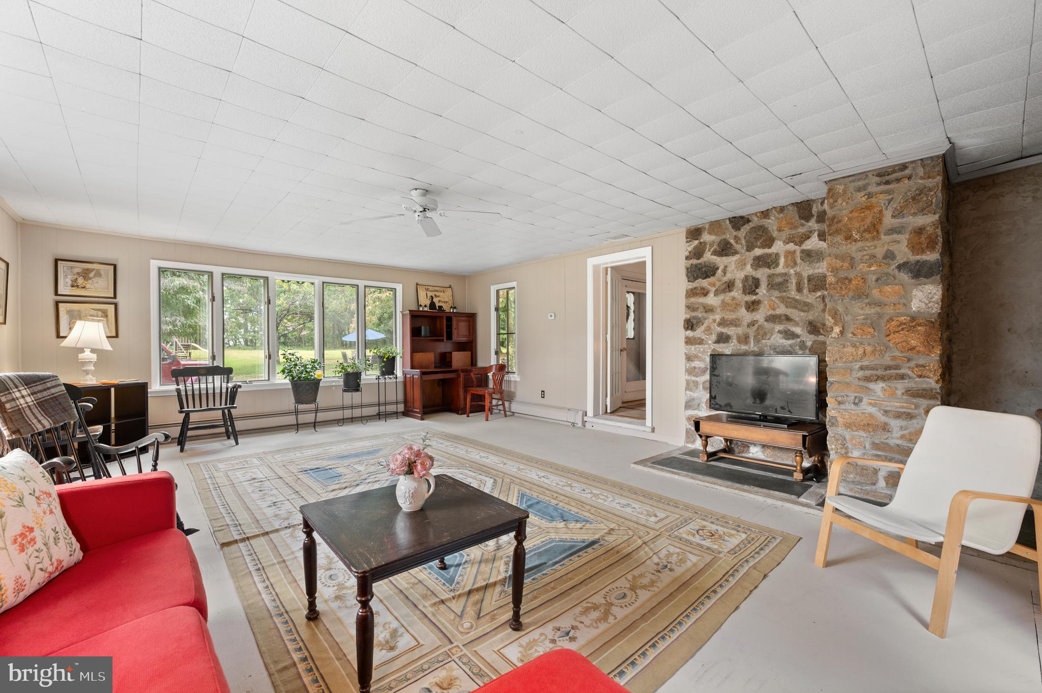 VALLEY FORGE MTN - Residential