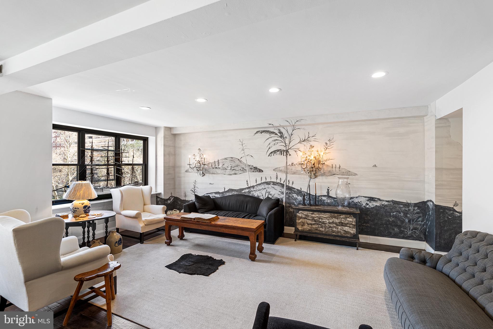 RITTENHOUSE SQUARE - Residential