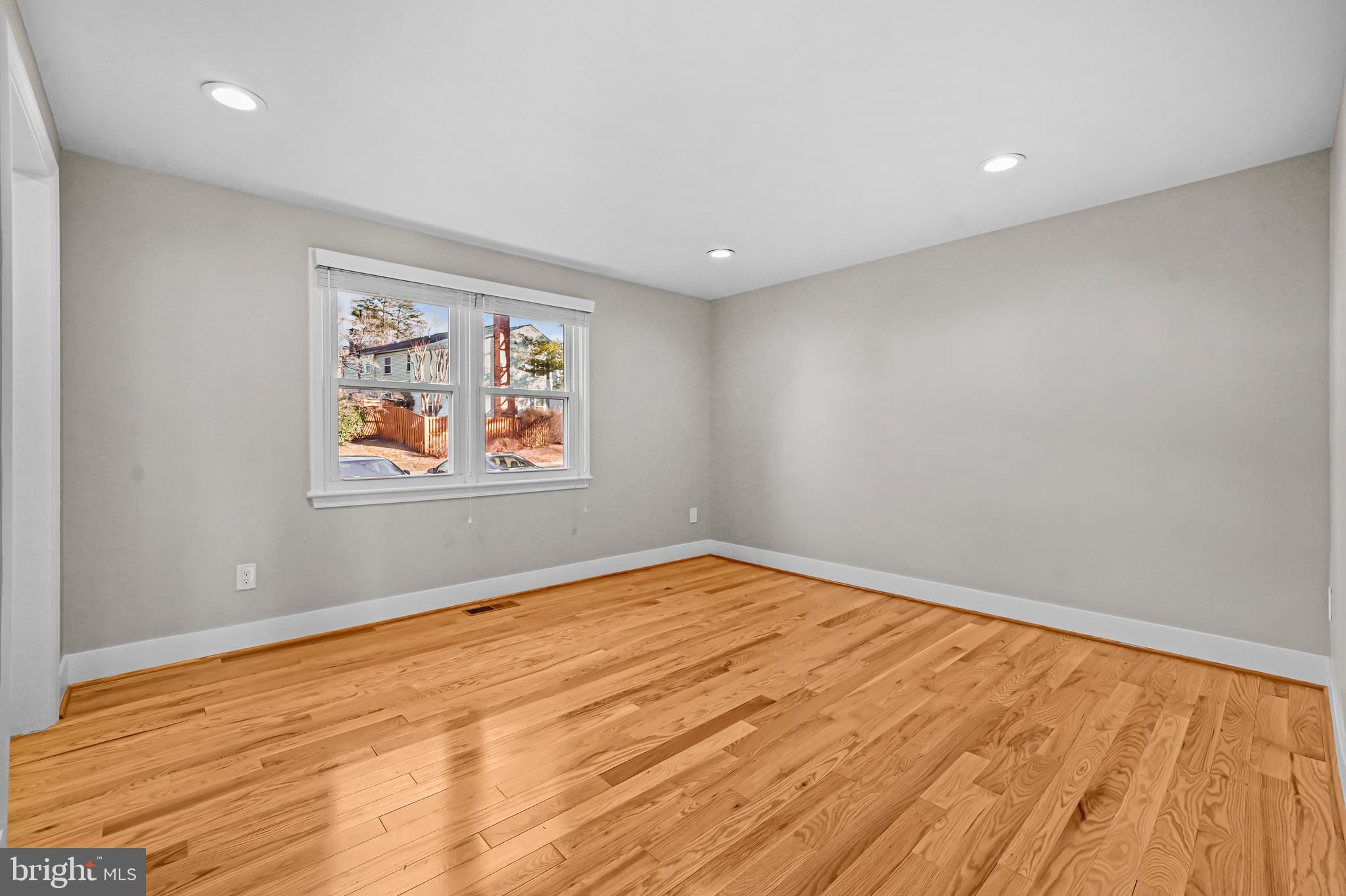 9033 PINEY GROVE DRIVE