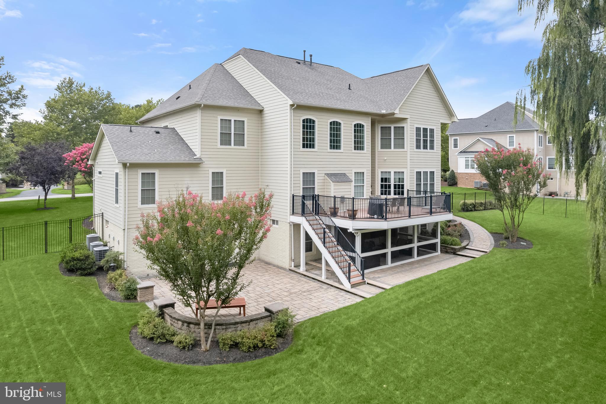 11229 KINSALE COURT
