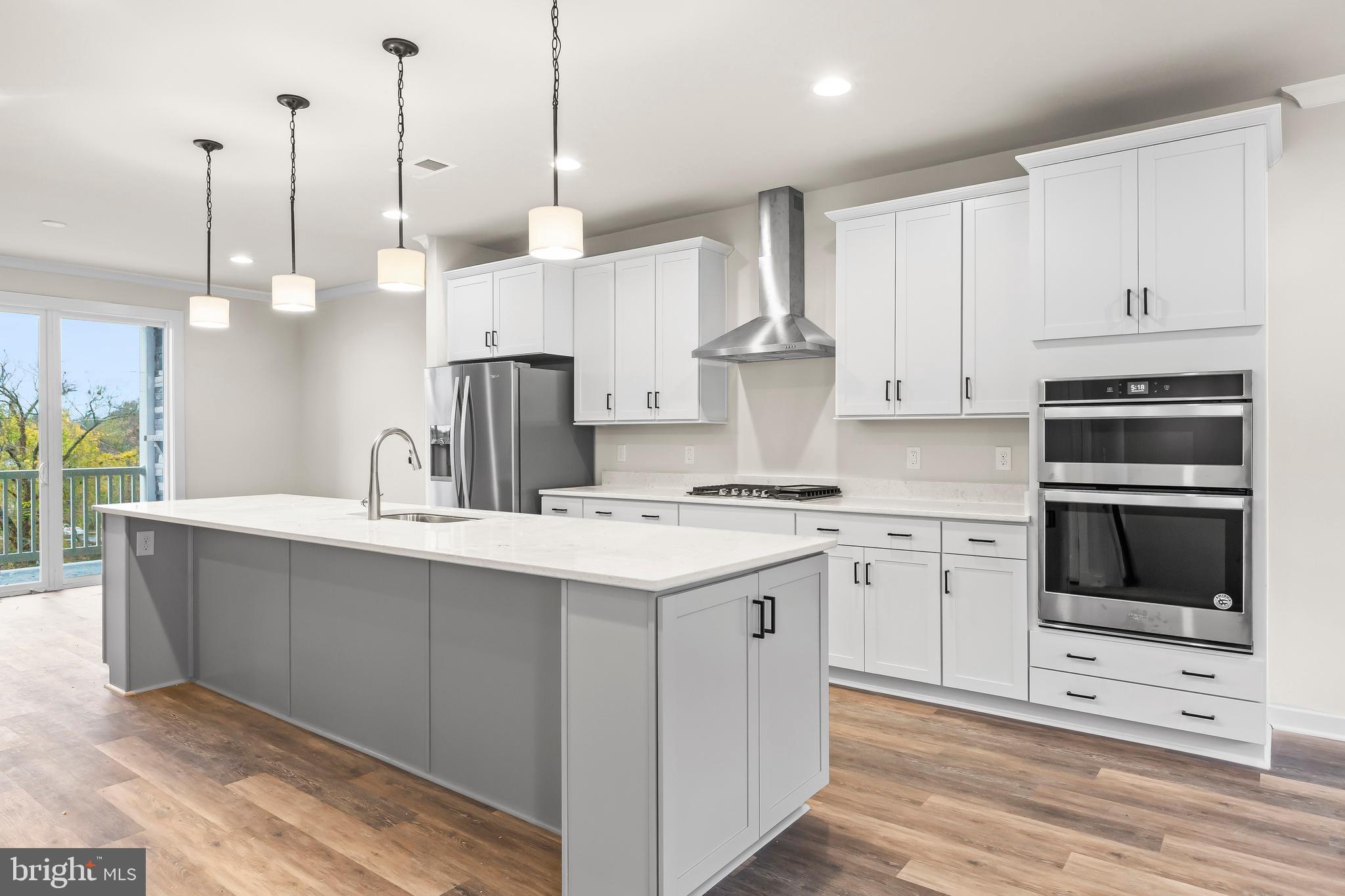 SOUTH FORK BROAD RUN - Residential