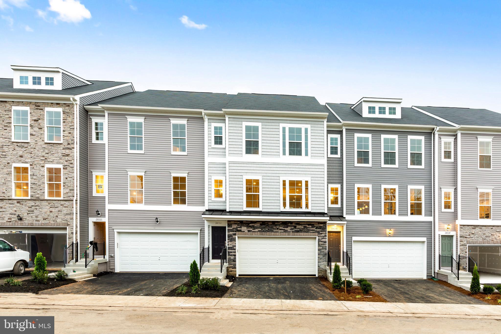 SOUTH FORK BROAD RUN - Residential