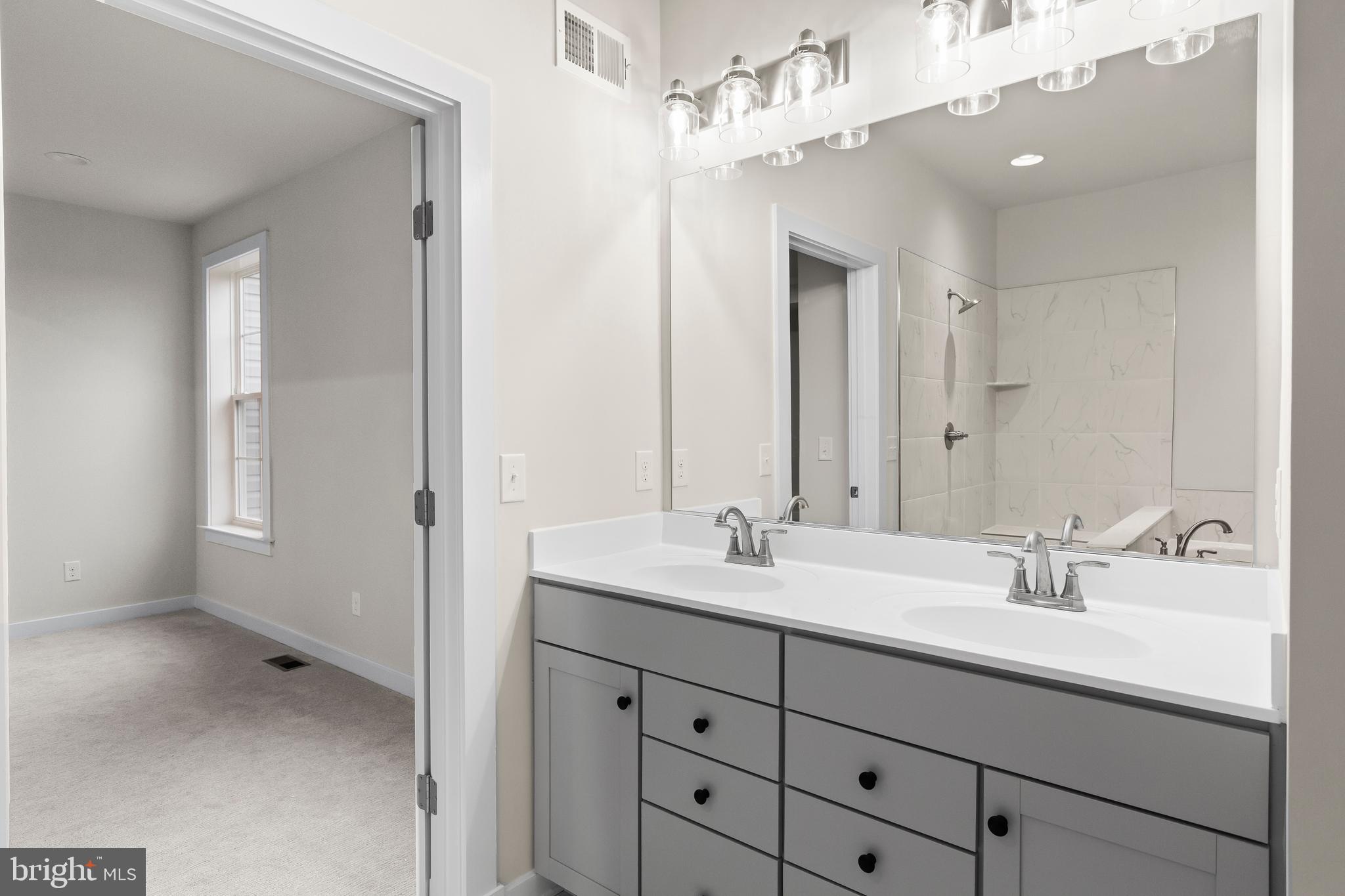 SOUTH FORK BROAD RUN - Residential