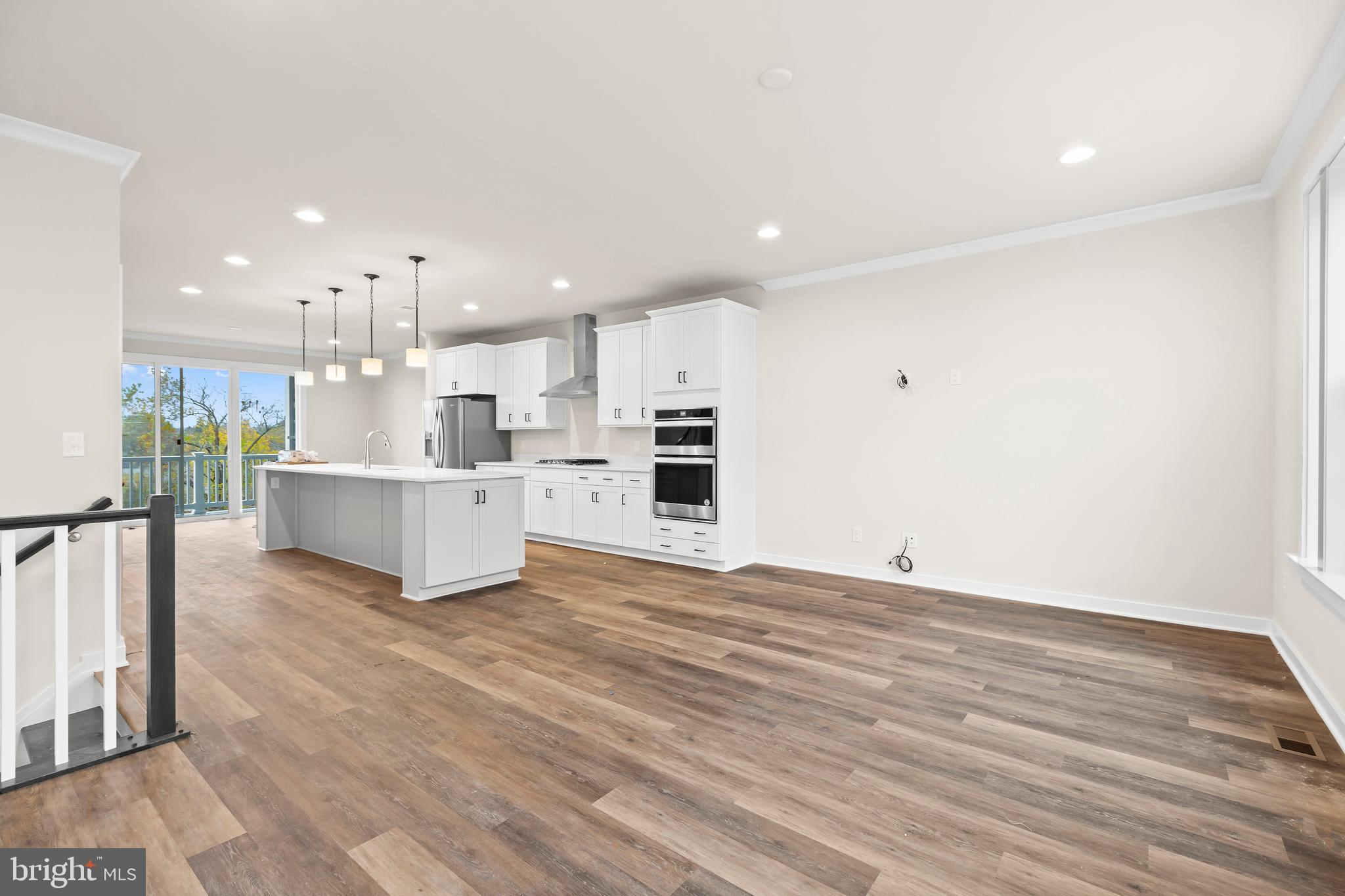 SOUTH FORK BROAD RUN - Residential