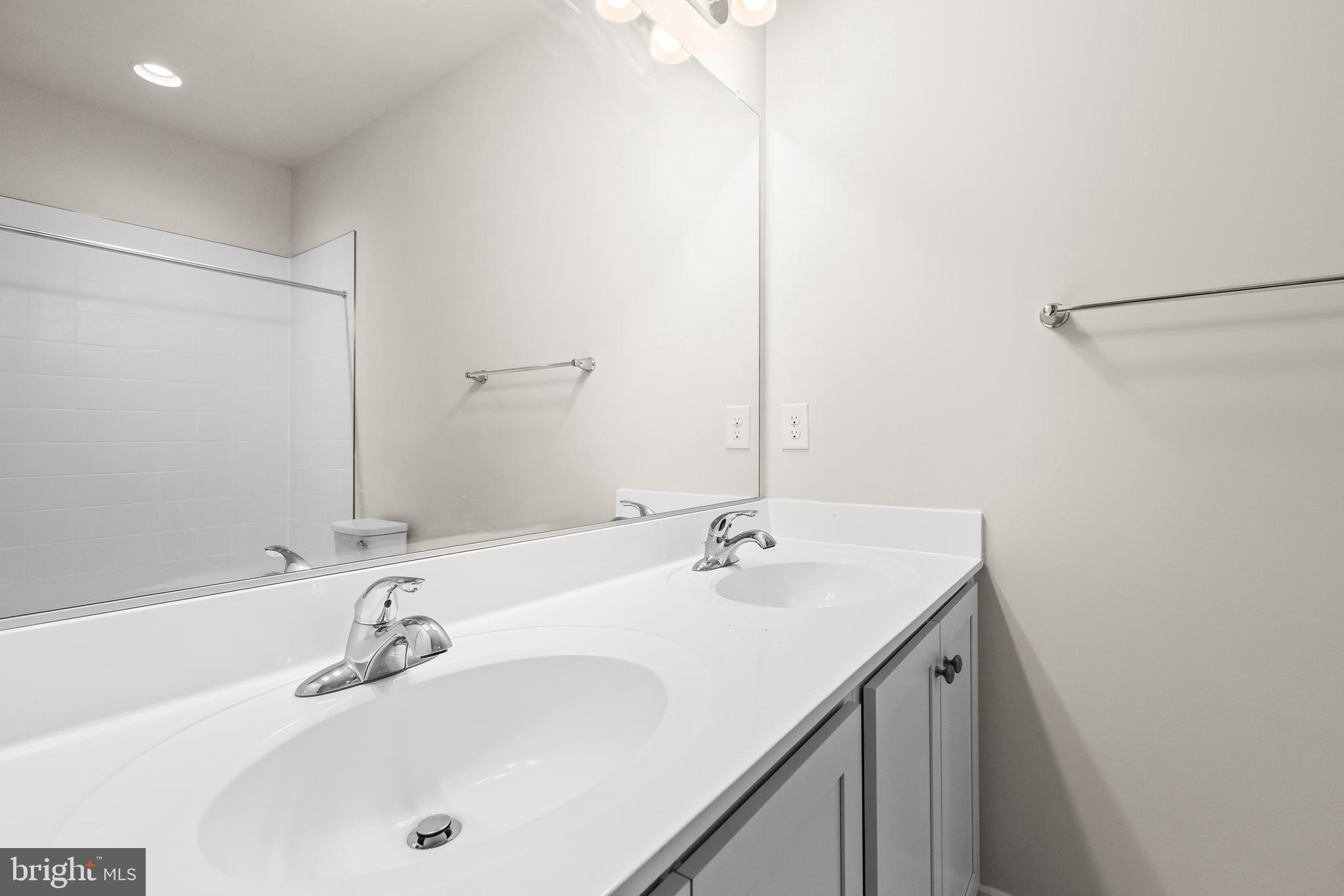 SOUTH FORK BROAD RUN - Residential