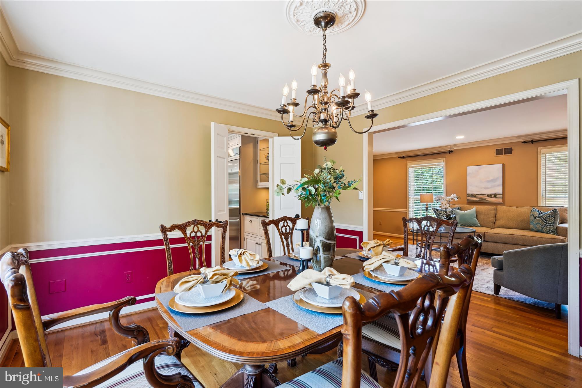 MONTROSE WOODS - Residential