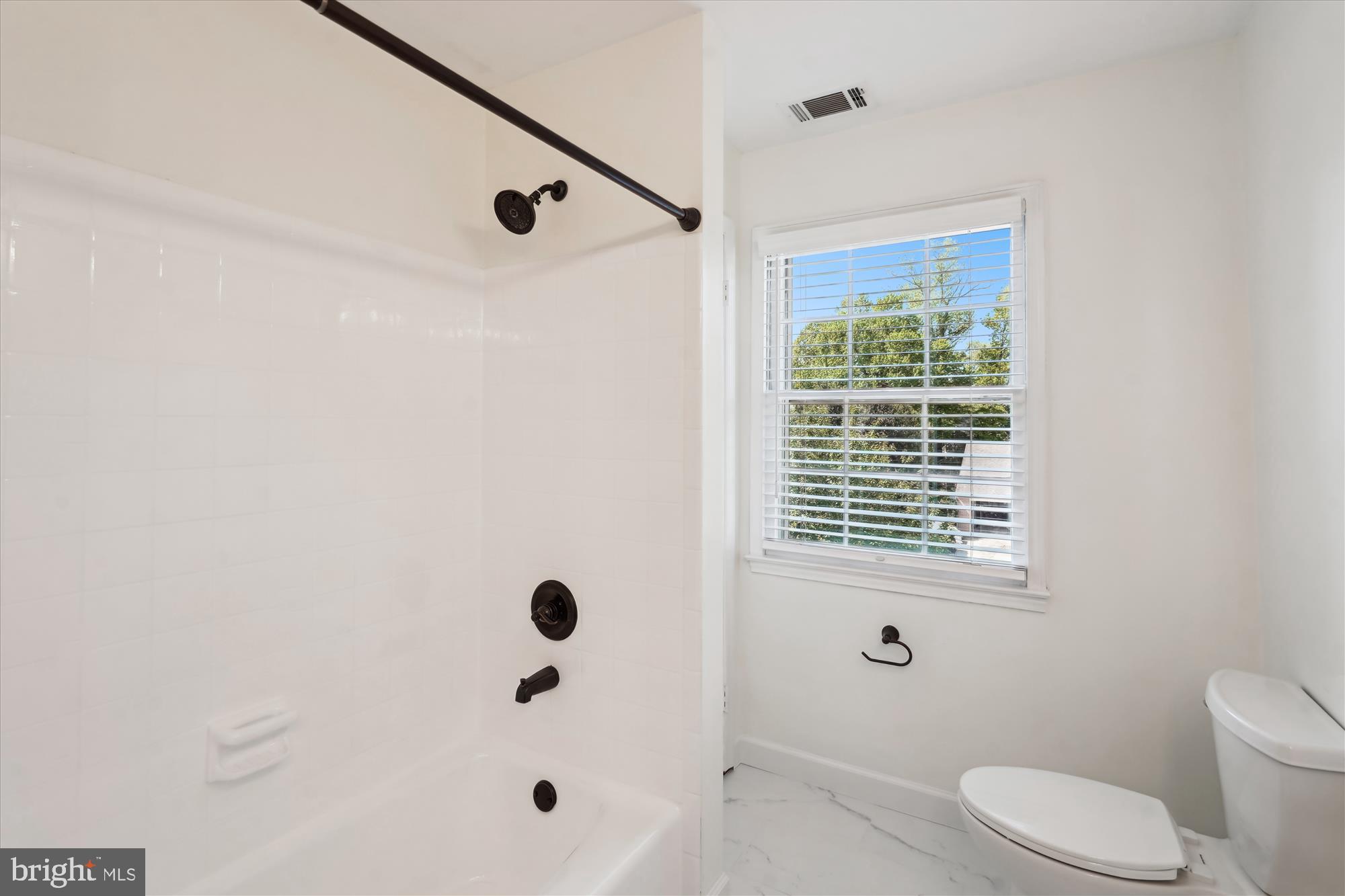 MONTROSE WOODS - Residential