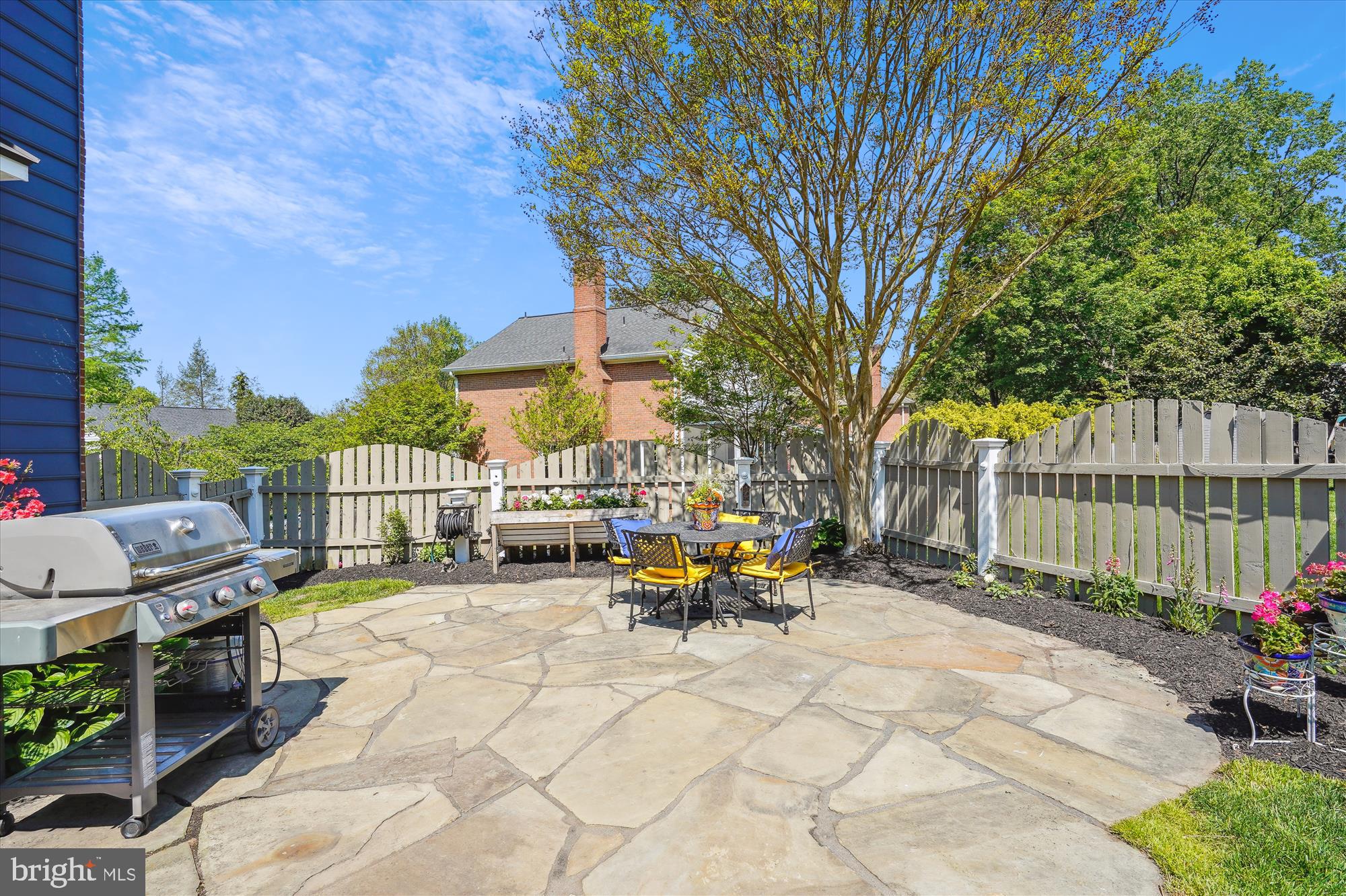 MONTROSE WOODS - Residential