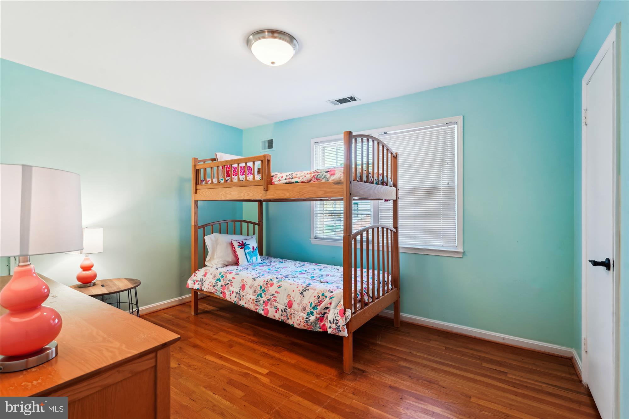 MONTROSE WOODS - Residential