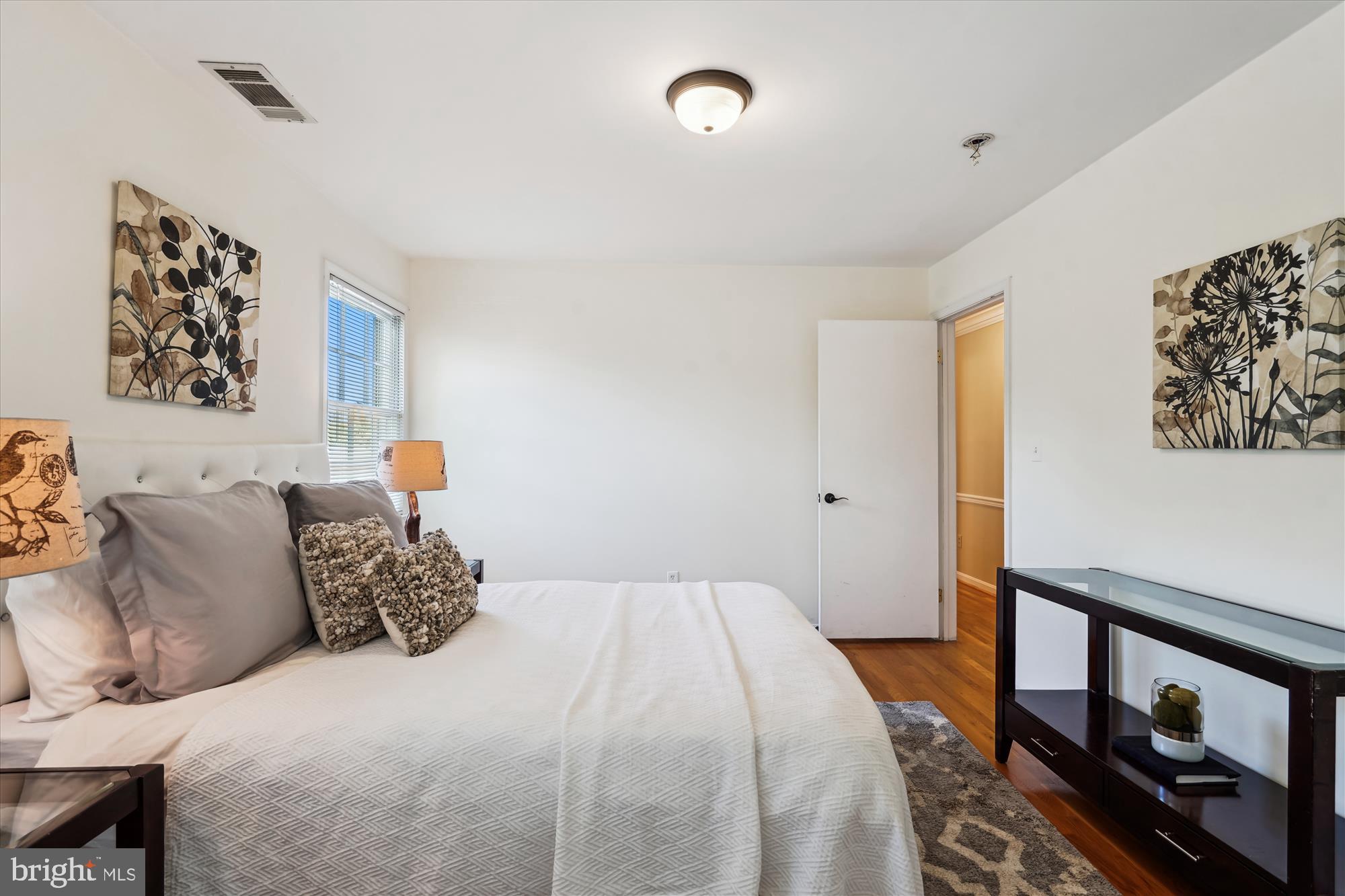 MONTROSE WOODS - Residential