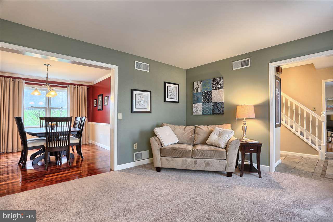 SAMPLE BRIDGE ESTATES - Residential